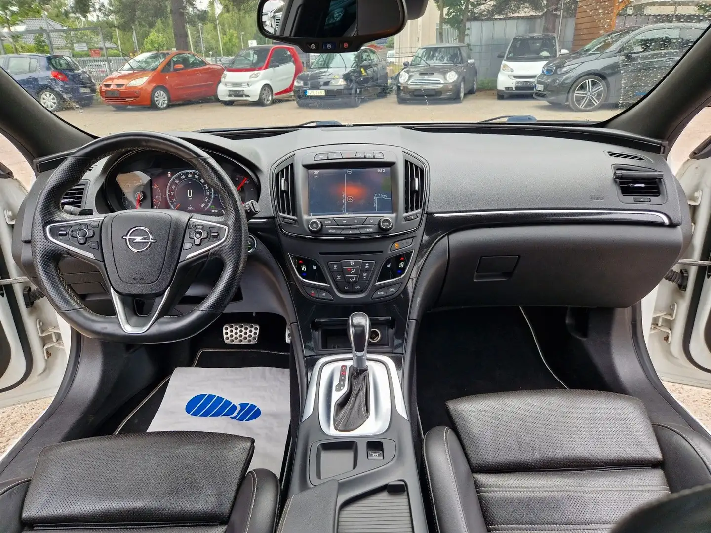 Opel Insignia INSiGNiA A SPORTS TOURER OPC *UNLiMiTED* 4x4 EU6 Weiß - 2