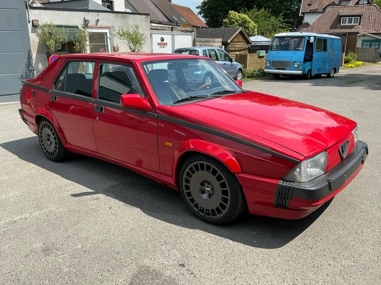 Alfa Romeo 75 3.0 V6 Rood - 2