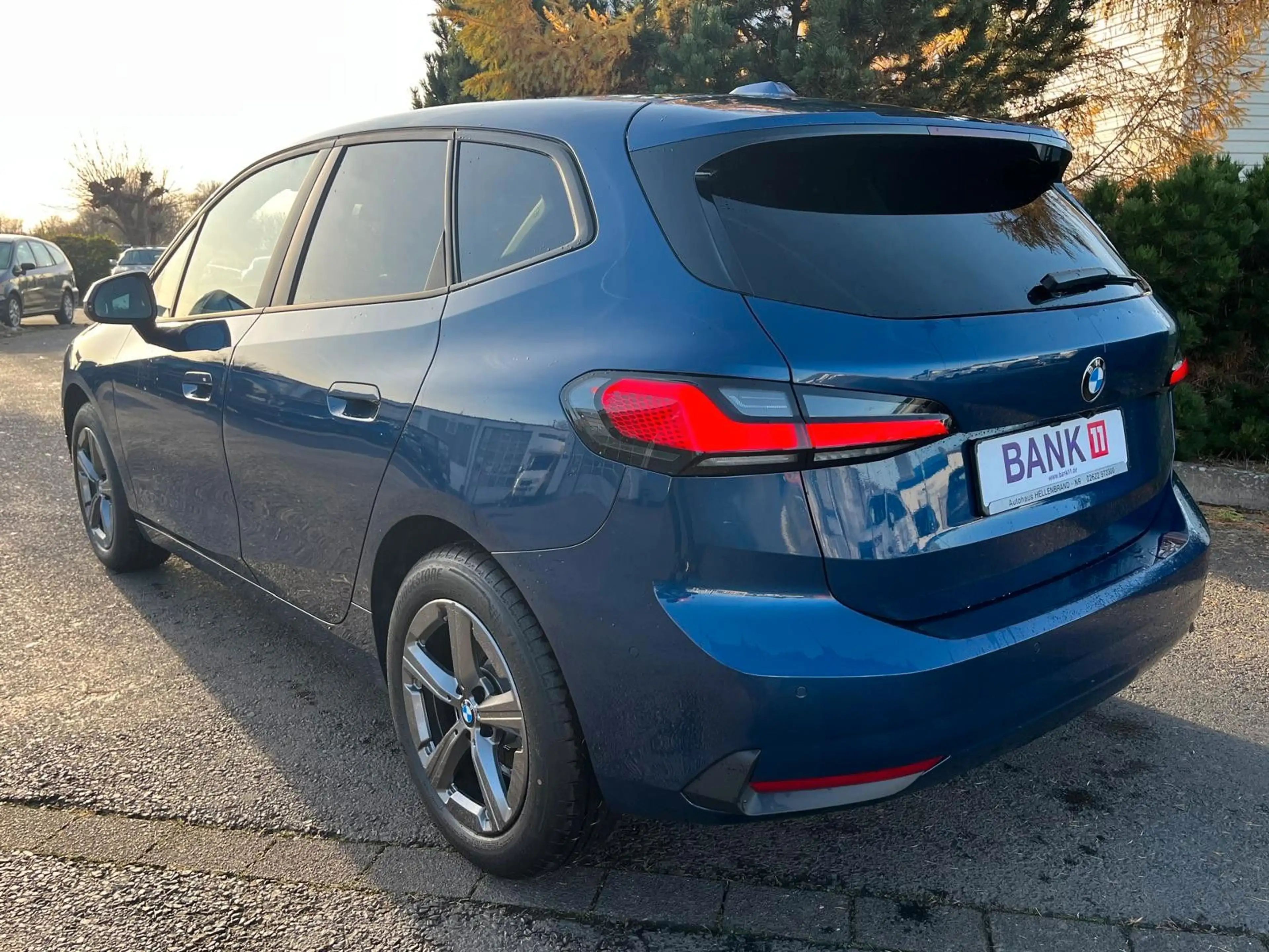 BMW 216 i Active Tourer — photo 3