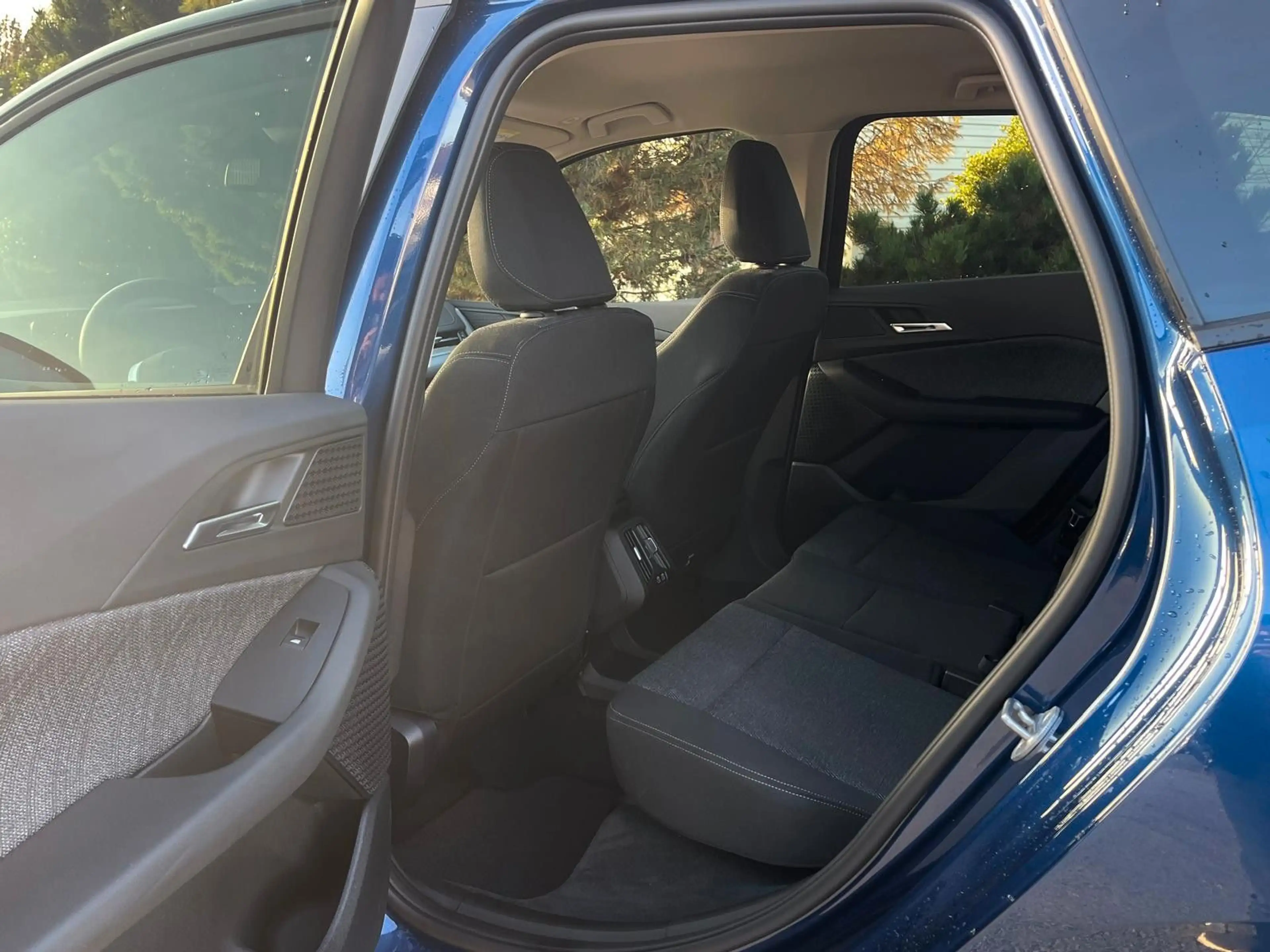 BMW 216 i Active Tourer — photo 14