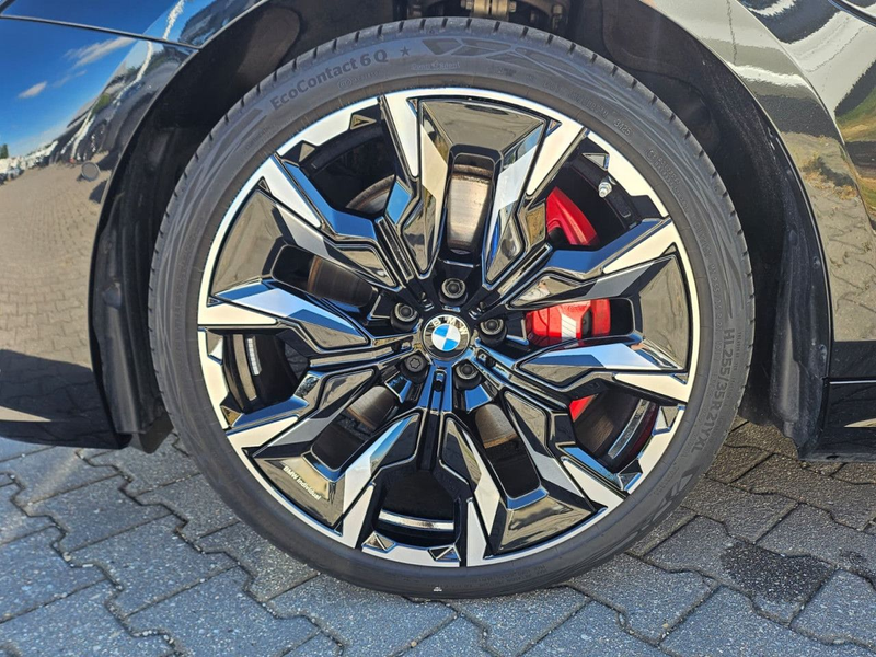 BMW 550 e xDr.T.M Sport PRO IntAktL.PanoD.B+W.AHK 21" — photo 7