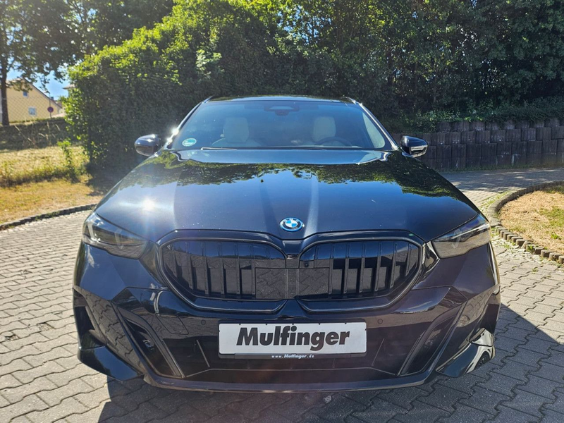 BMW 550 e xDr.T.M Sport PRO IntAktL.PanoD.B+W.AHK 21" — photo 3