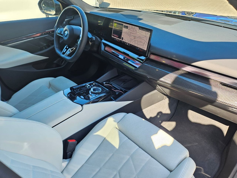 BMW 550 e xDr.T.M Sport PRO IntAktL.PanoD.B+W.AHK 21" — photo 10