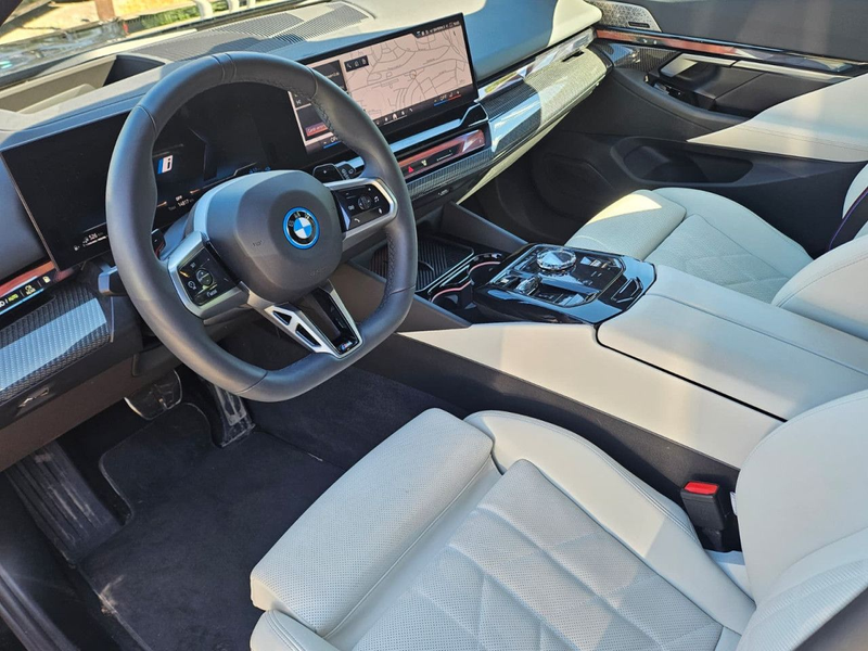 BMW 550 e xDr.T.M Sport PRO IntAktL.PanoD.B+W.AHK 21" — photo 8