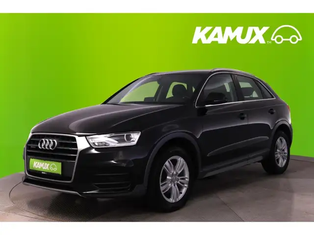 Audi Q3 view 9