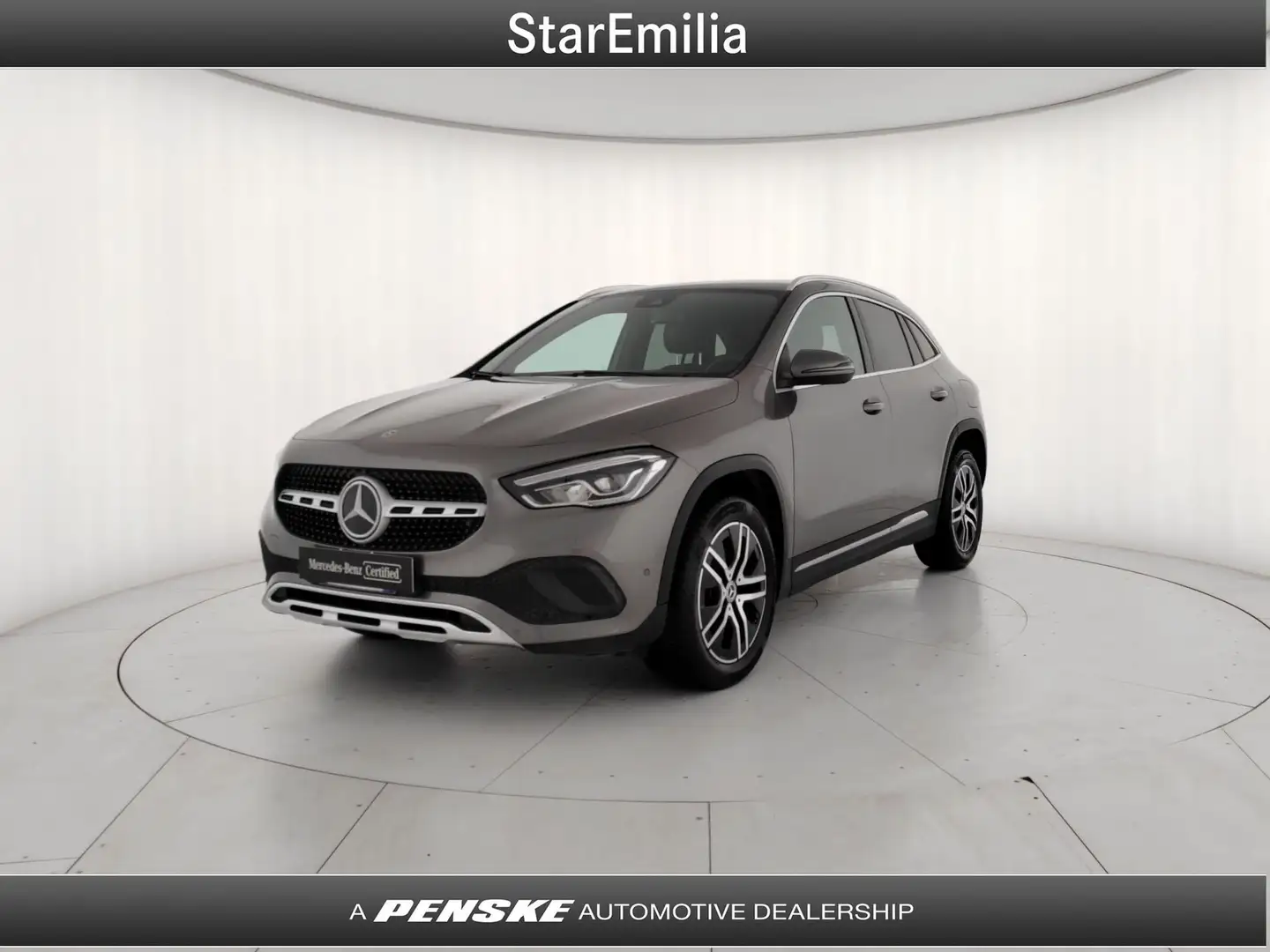 Mercedes-Benz GLA 200 GLA 200 d Automatic Sport Gris - 1