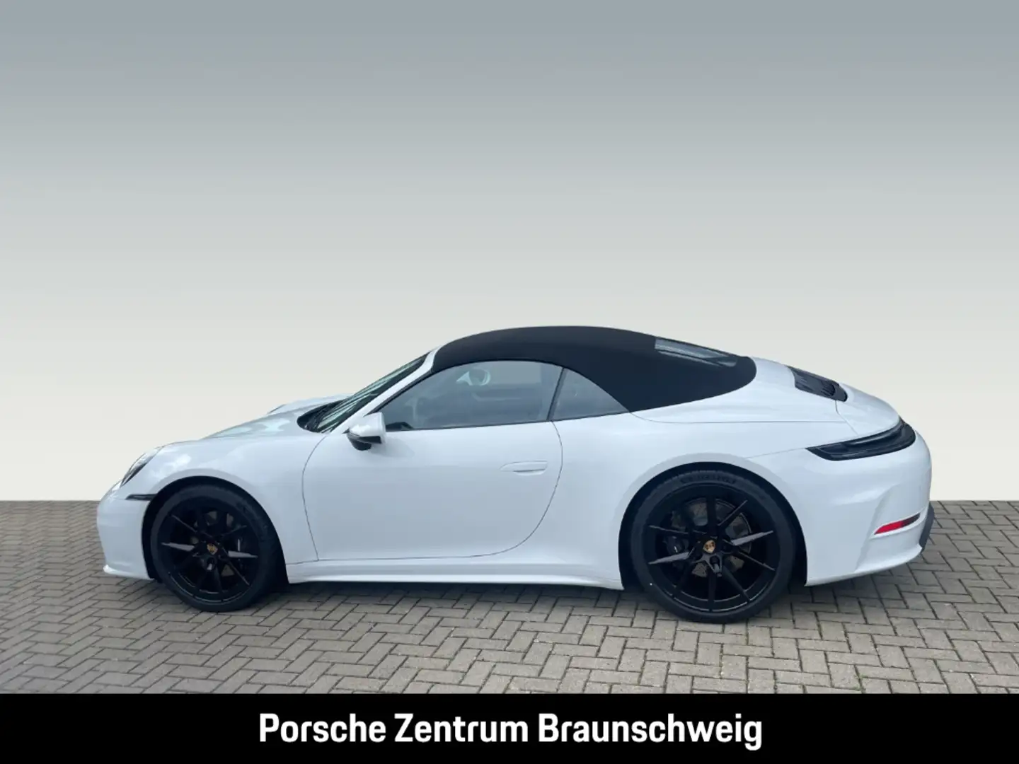 Porsche 992 911 Carrera Cabrio Sportabgas Abstandstempomat Weiß - 2