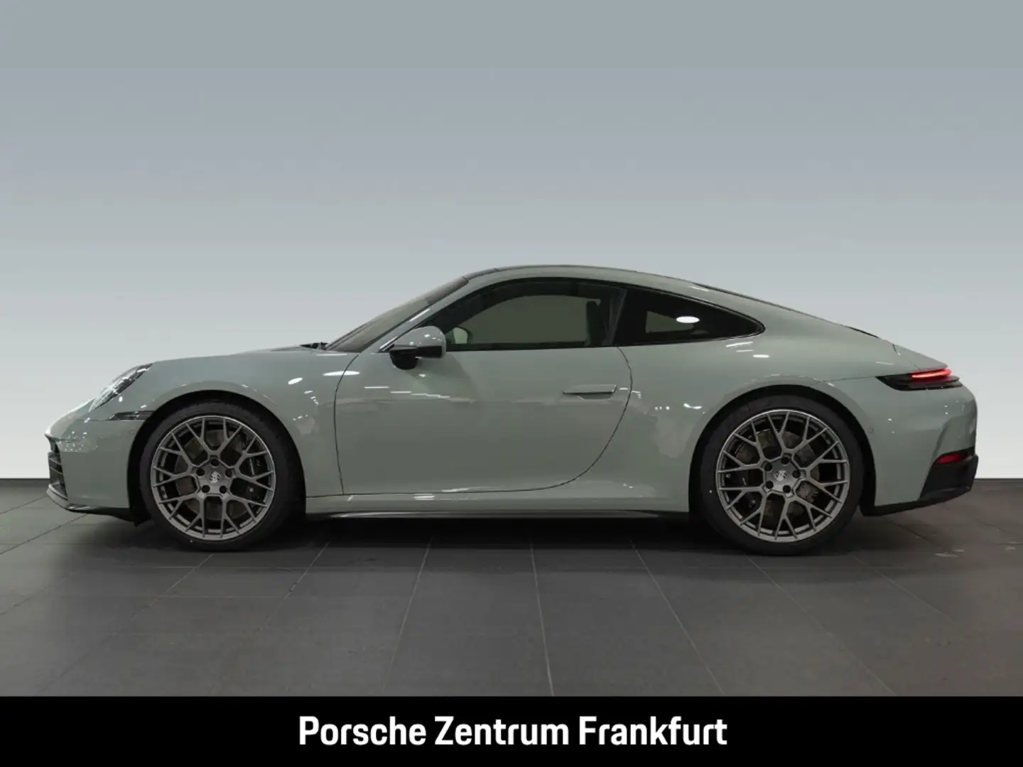 Porsche 992 911 Carrera 4 S Cabrio InnoDrive Sportabgas Grün - 2