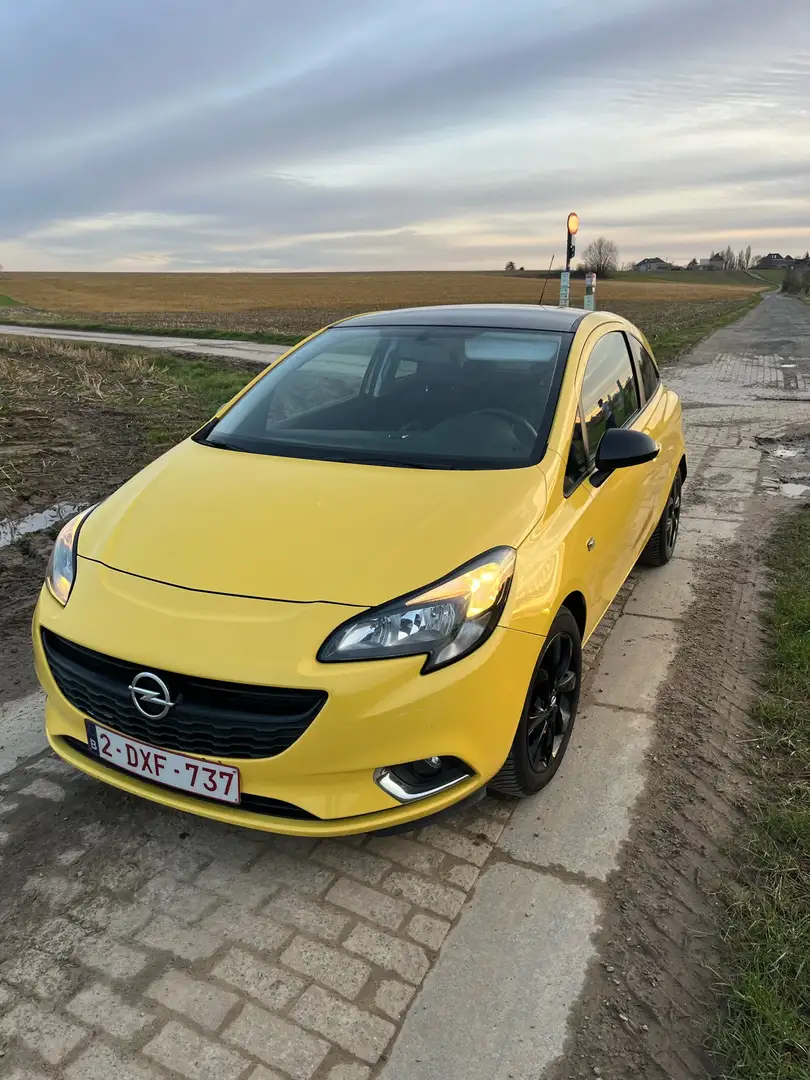 Opel Corsa 1.4 Geel Amarillo - 1