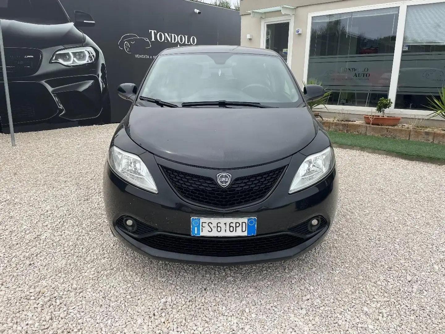 Lancia Ypsilon 1.2 69 CV 5p. Gold Nero - 1