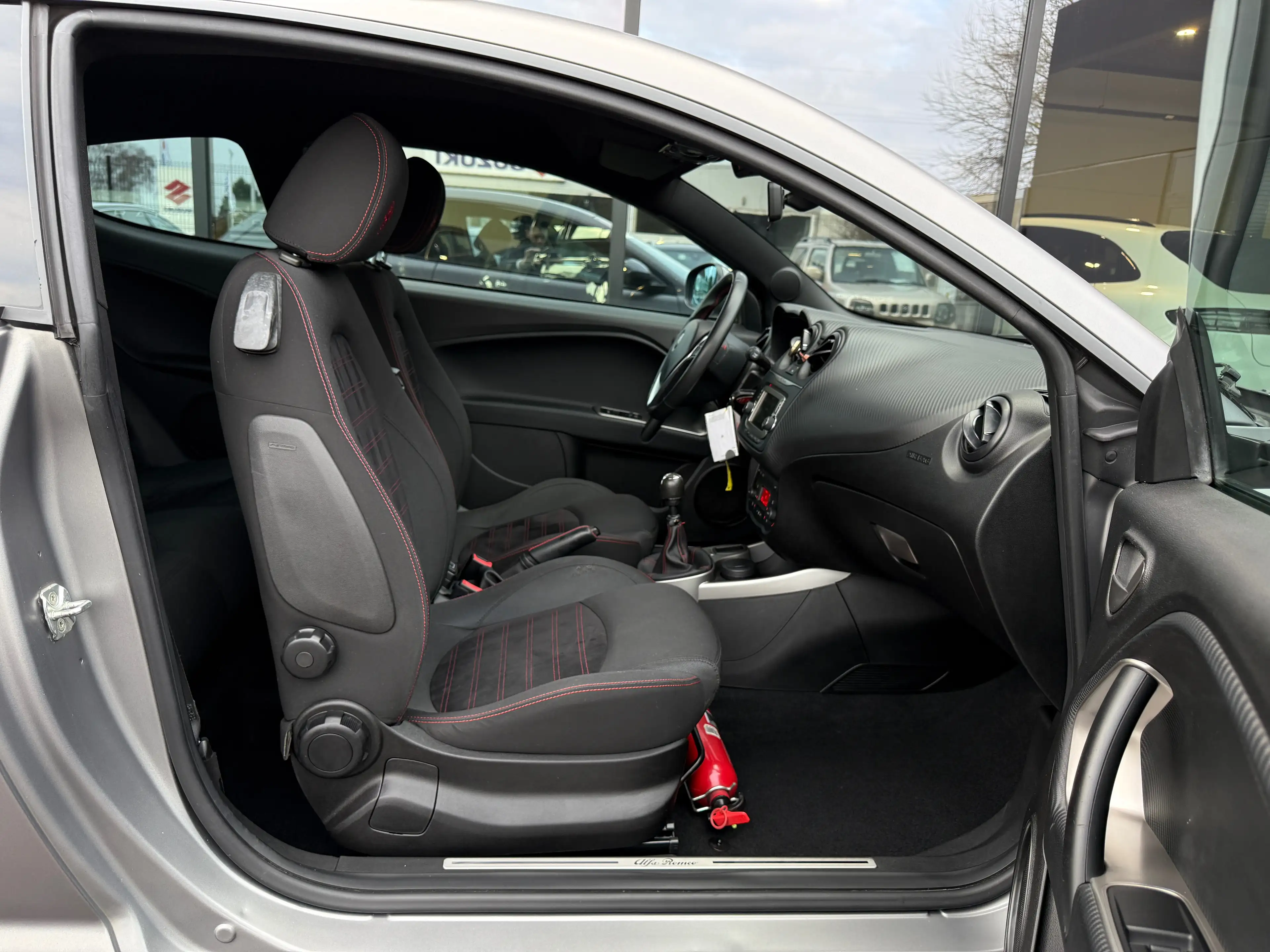 Alfa Romeo MiTo 1.4i 78CV SPORT !! MAT D’ORiGiNE !! CRUiSE CLiM+ — photo 13