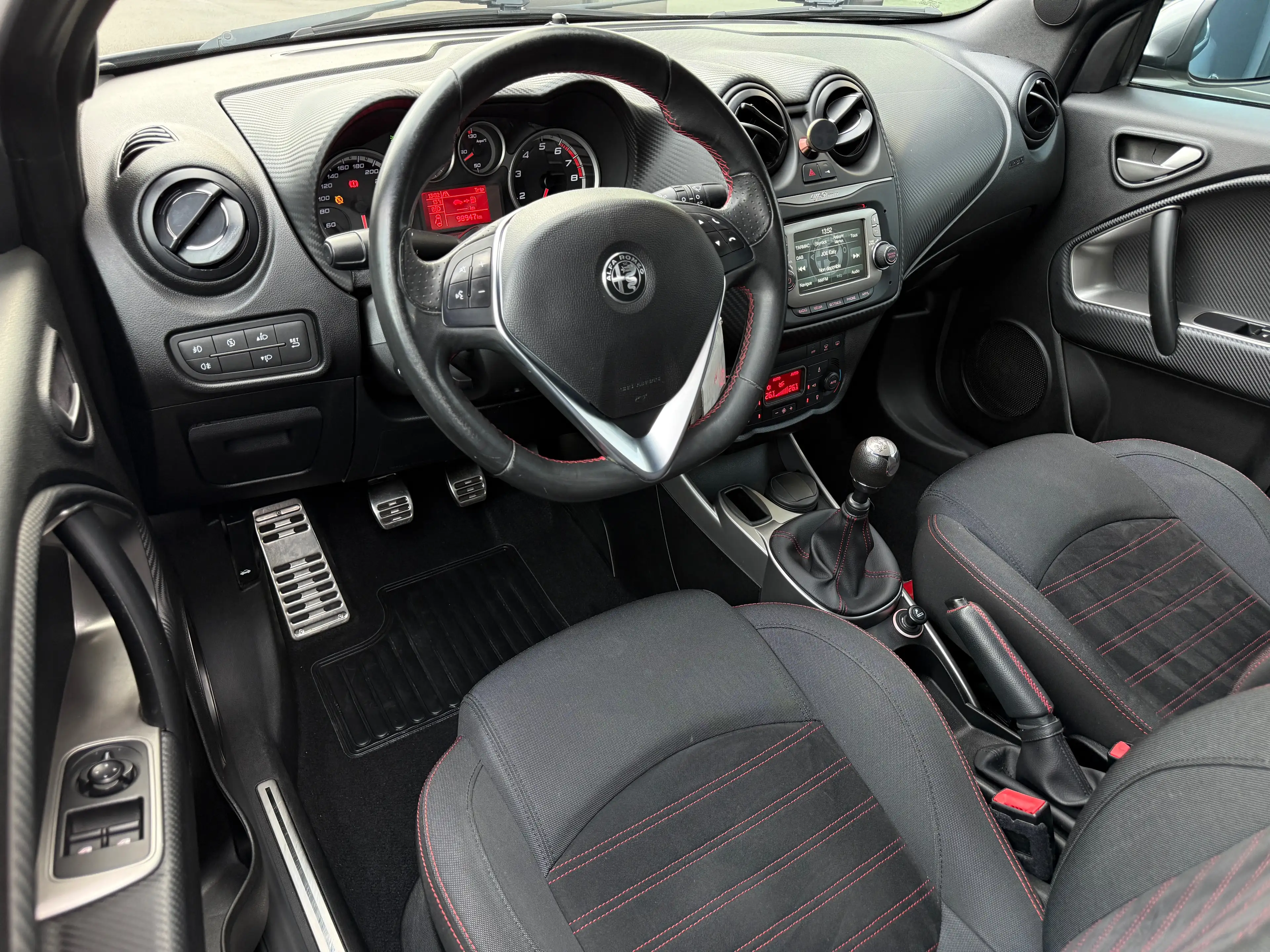 Alfa Romeo MiTo 1.4i 78CV SPORT !! MAT D’ORiGiNE !! CRUiSE CLiM+ — photo 10
