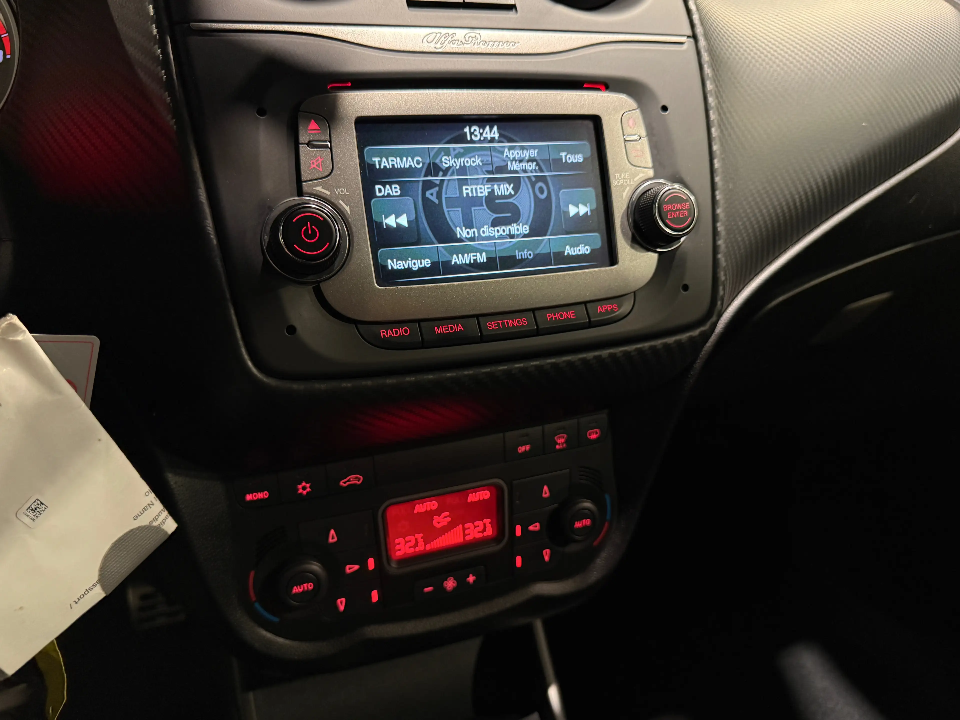 Alfa Romeo MiTo 1.4i 78CV SPORT !! MAT D’ORiGiNE !! CRUiSE CLiM+ — photo 15