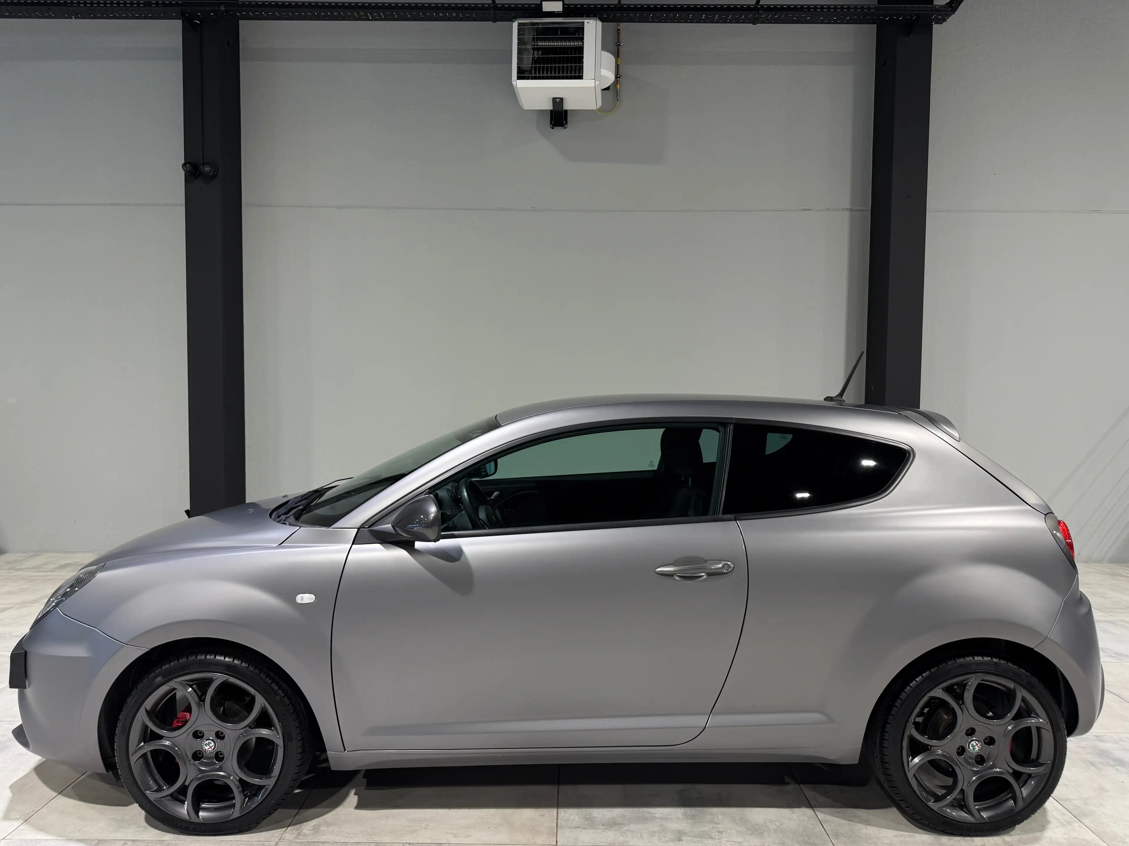 Alfa Romeo MiTo 1.4i 78CV SPORT !! MAT D’ORiGiNE !! CRUiSE CLiM+ — photo 5