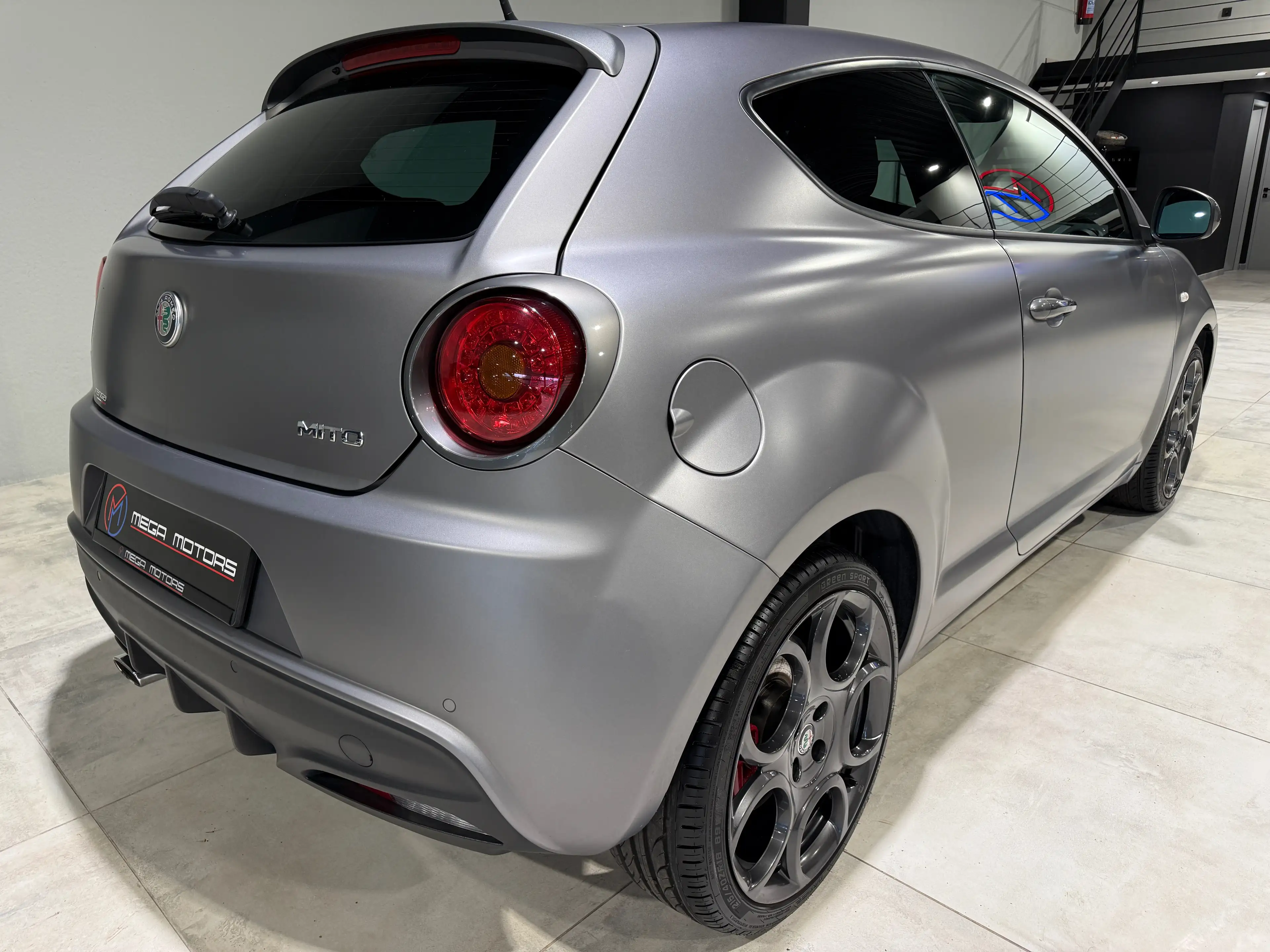 Alfa Romeo MiTo 1.4i 78CV SPORT !! MAT D’ORiGiNE !! CRUiSE CLiM+ — photo 4