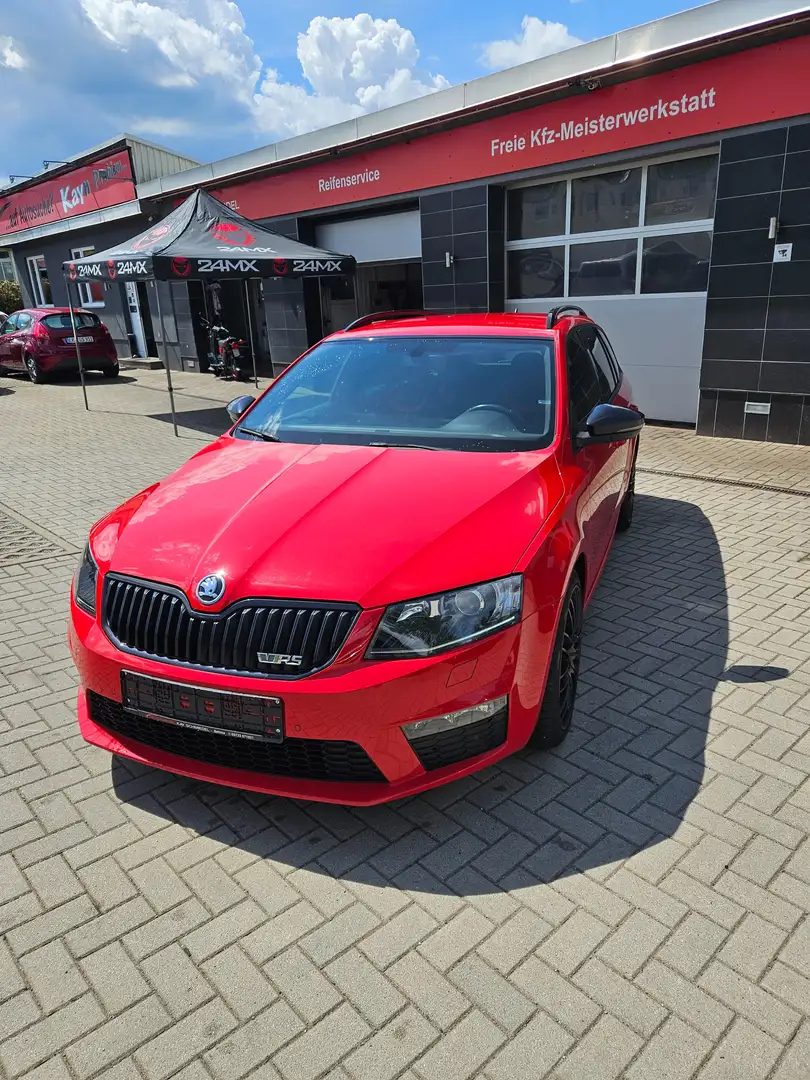 Skoda Octavia RS Rood - 2
