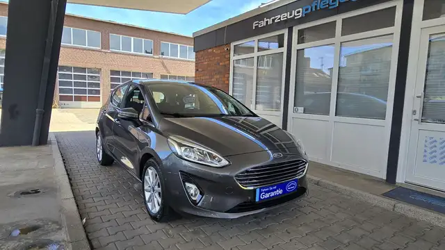 Ford Fiesta Titanium*Garantie*Automatik*Navi*Shz*Lhz*