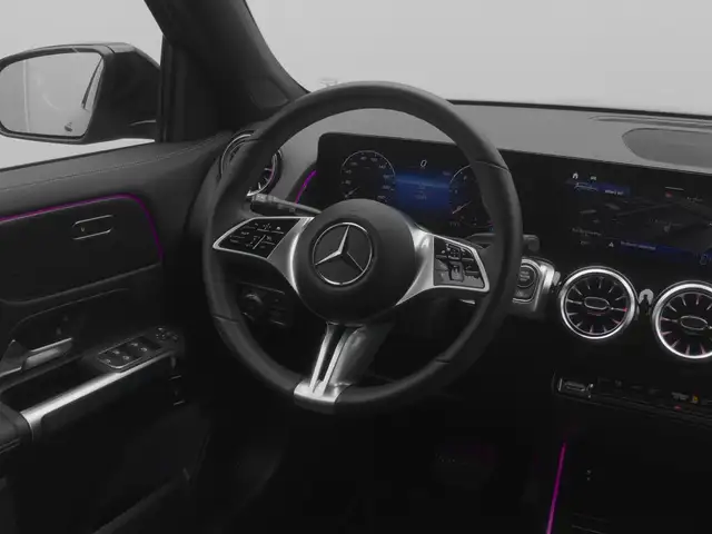 Mercedes-Benz GLB view 19