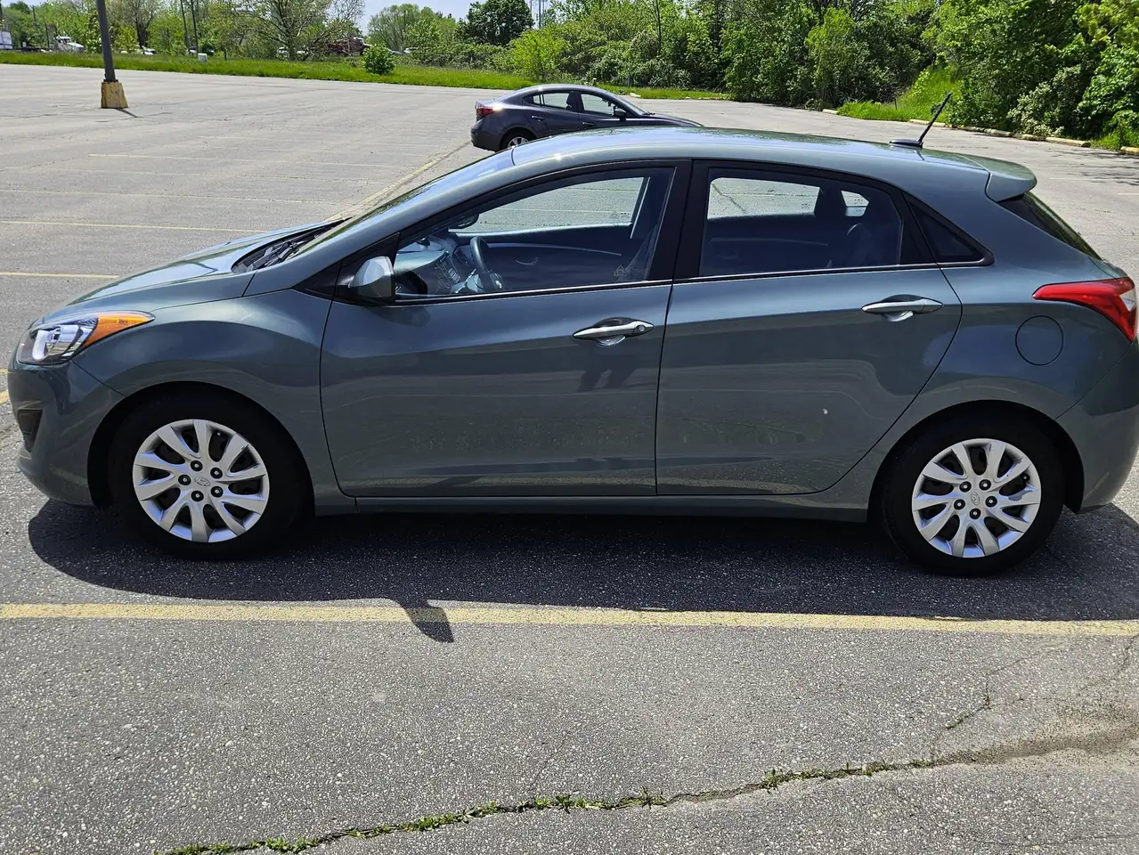 Hyundai ELANTRA снимка Hyundai ELANTRA