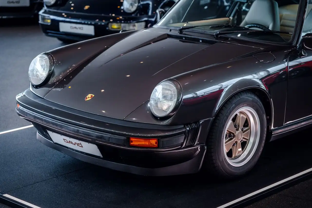 Porsche 911 G-Modell 3.0 SC *Weissach Edition*, foto 3