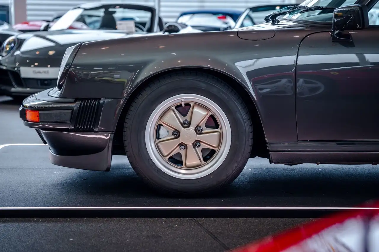 Porsche 911 G-Modell 3.0 SC *Weissach Edition*, foto 5
