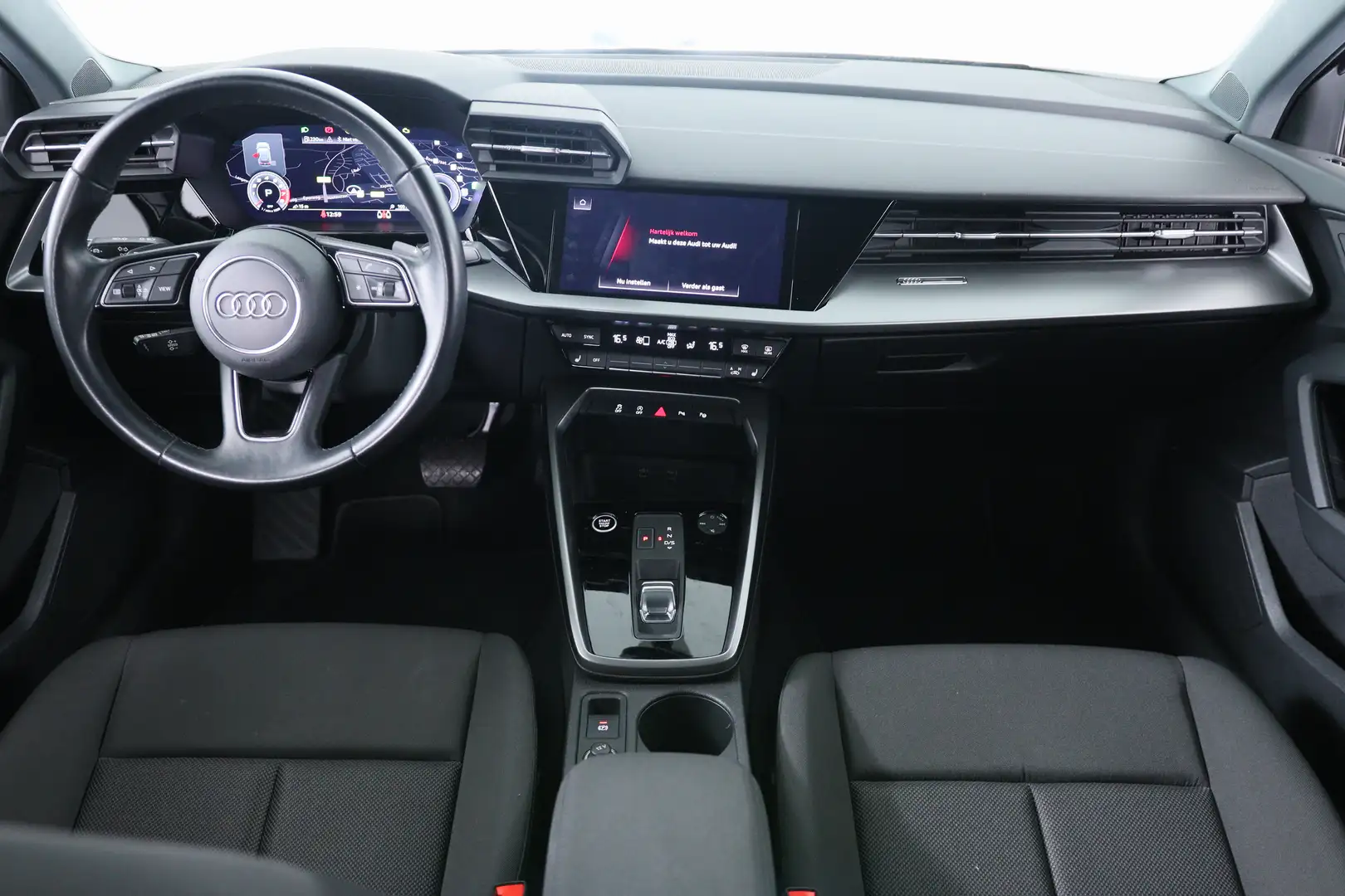 Audi A3 Sportback 35 TFSI S edition | Dealer Onderhouden! Zwart - 2