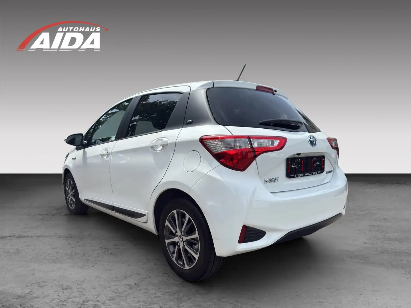 Toyota Yaris 1.5 Dual VVT-i Hybrid Y20 Club White - 2
