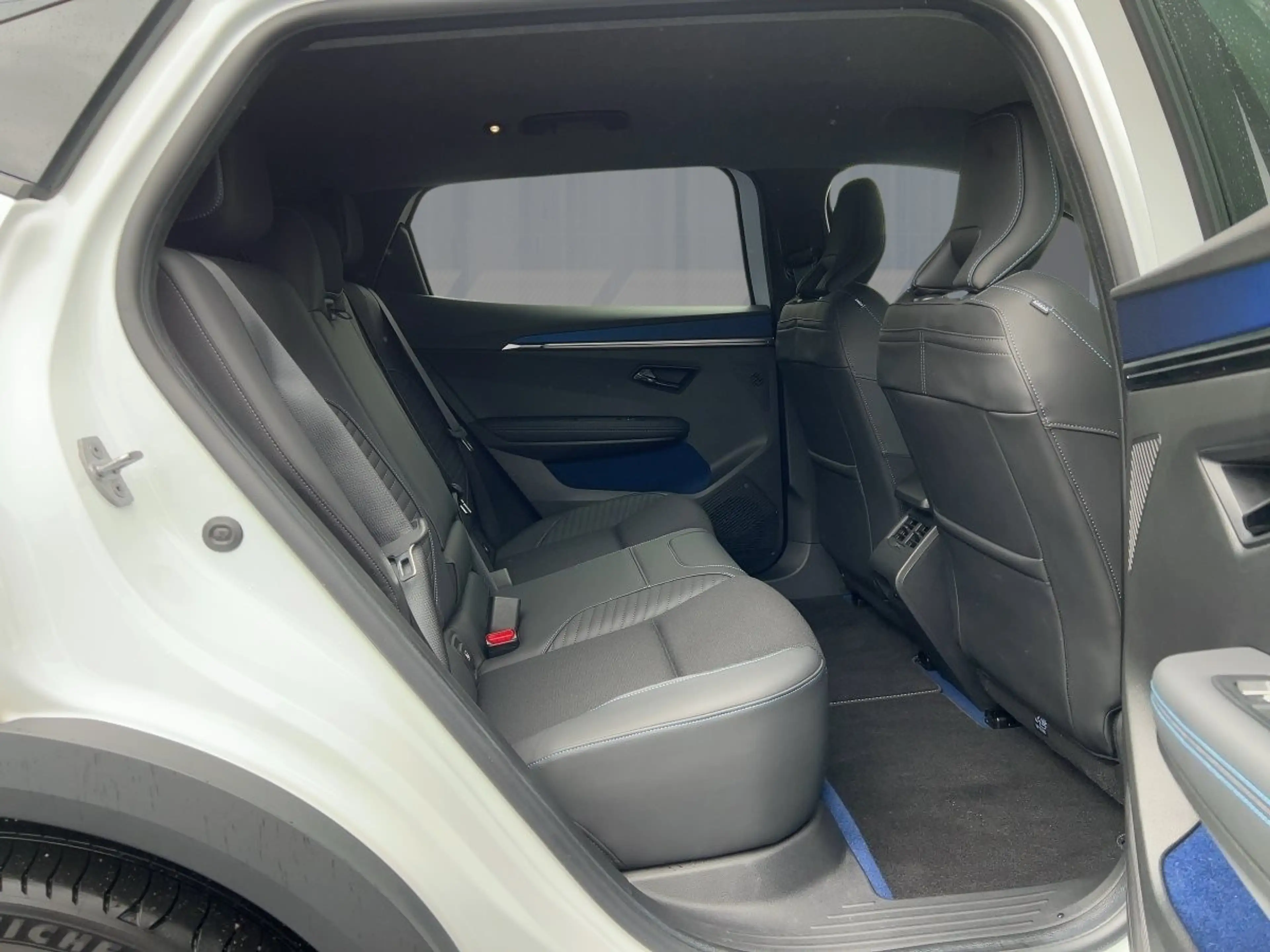 Renault Scenic 100% ele Esprit Alpine 220 Long Range — photo 9