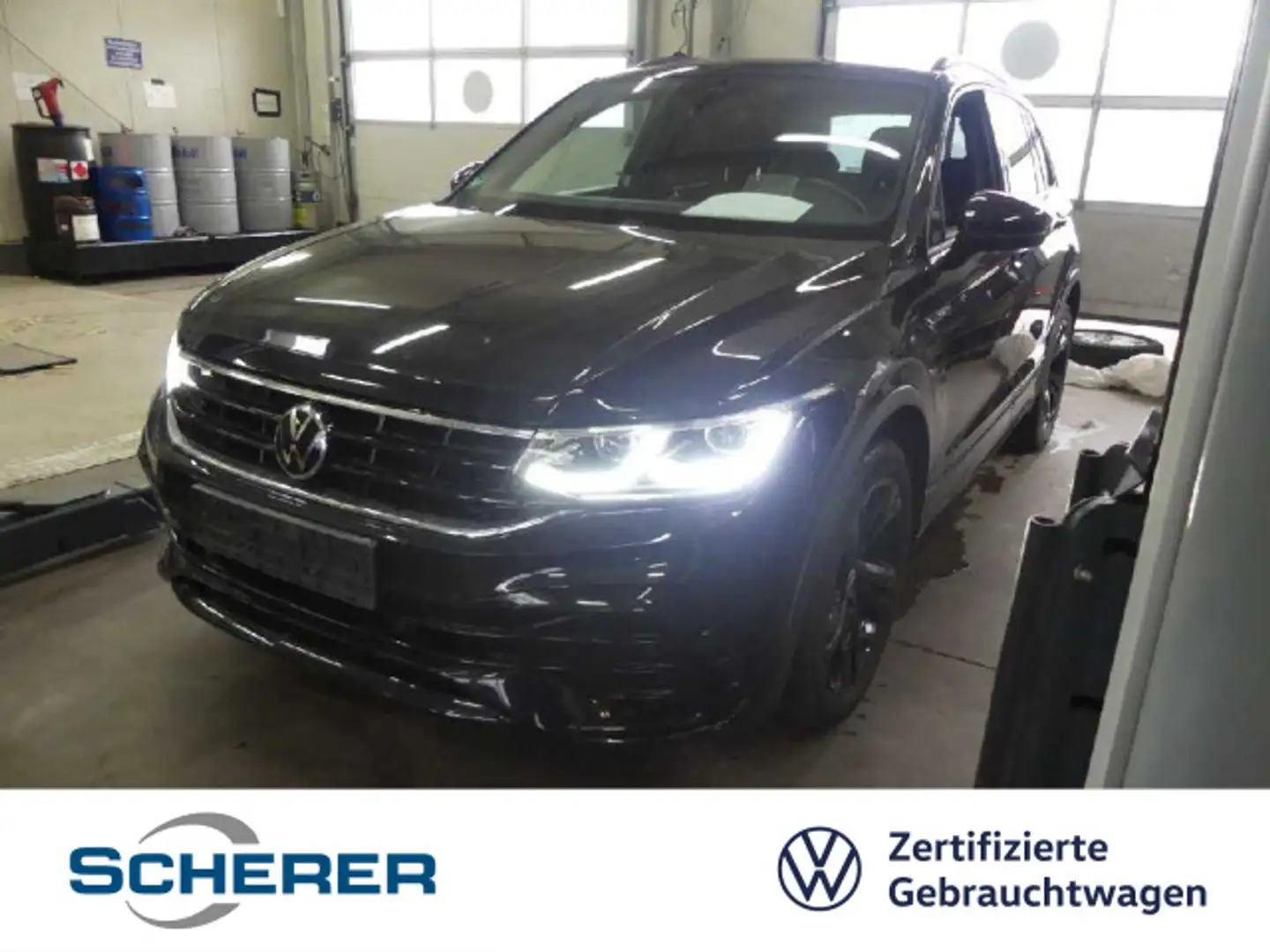 Volkswagen Tiguan R-Line 2.0 TDI DSG NAVI RFK AHK LED SHZ A Schwarz - 1