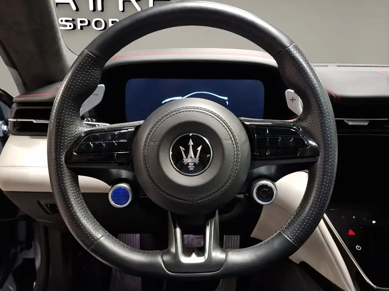 Maserati GranTurismo 2023 — фото 11