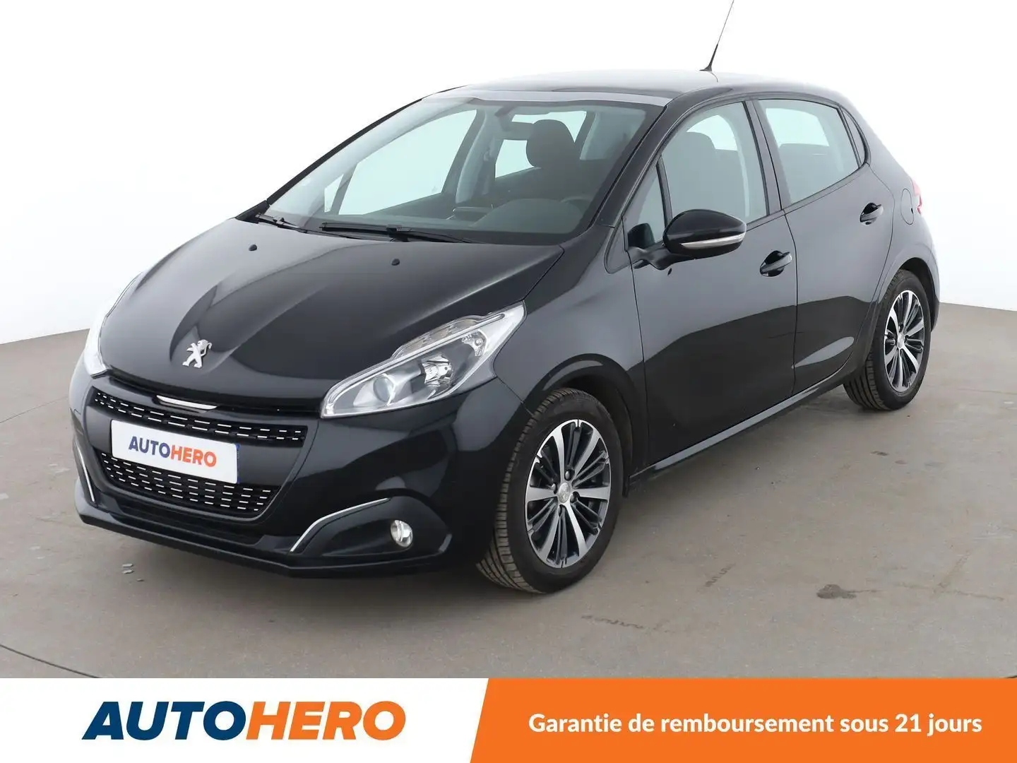 Peugeot 208 1.2 PureTech Active Noir - 1