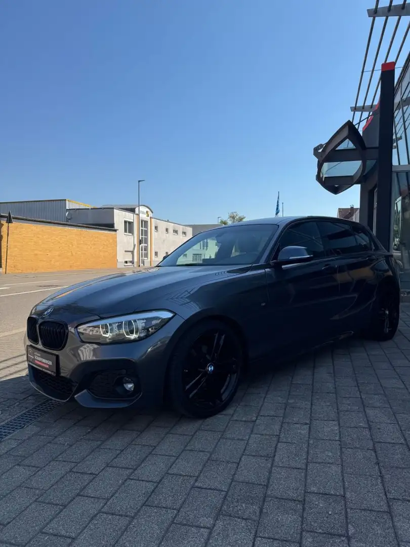 BMW 118 i Edition M Sport Shadow Line+Historie.V Grau - 1