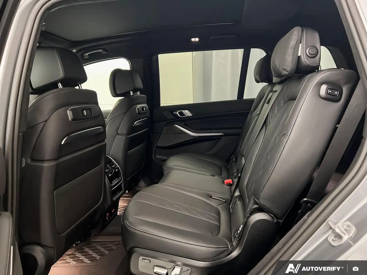 BMW X7 снимка BMW X7