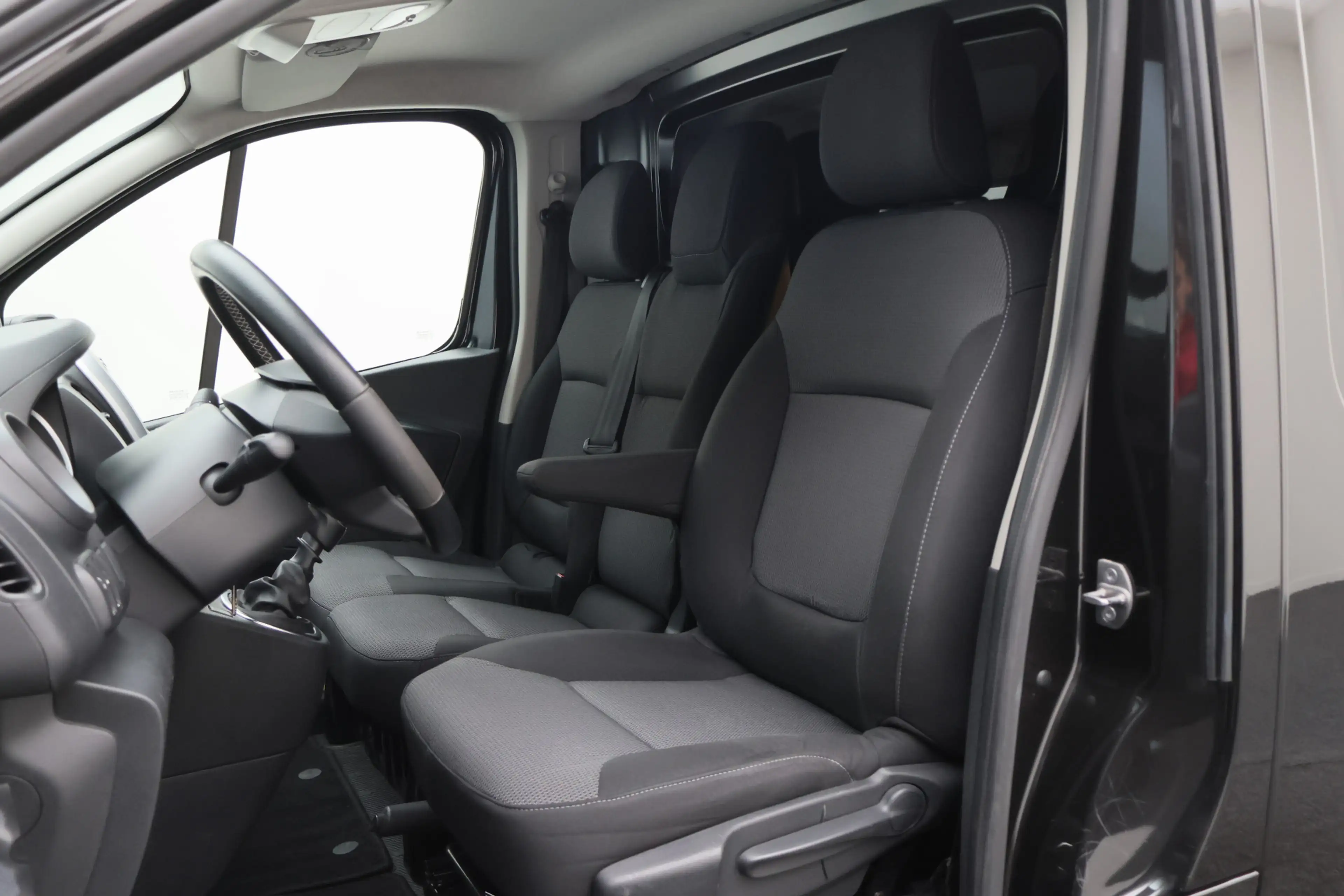 Renault Trafic 2.0 dCi 120 T29 L2H1 Générique Camera, Apple Carpl — photo 10