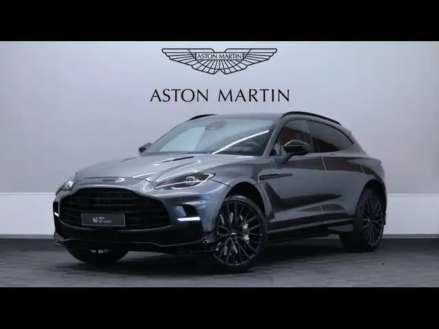 Aston Martin DBX 707 V8