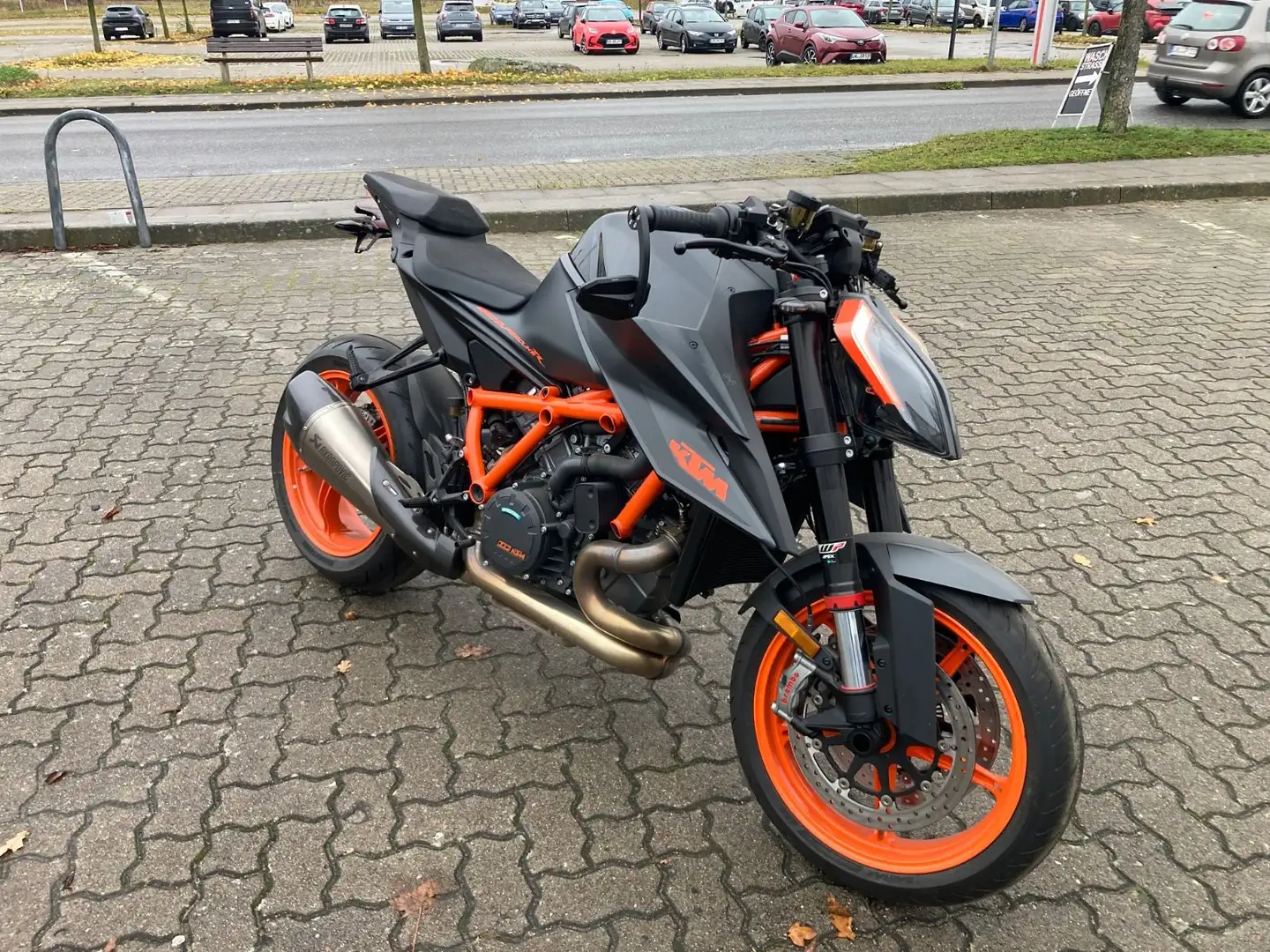 KTM 1290 Super Duke R Akrapovic / 1.Hd / 144km Czarny - 1