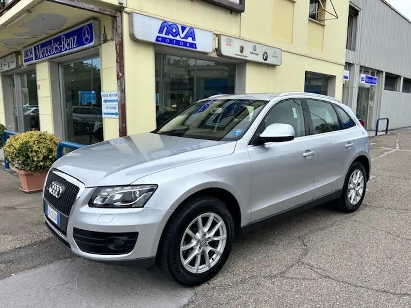 Audi Q5 2.0 tdi quattro 170cv s-tronic Silber - 1