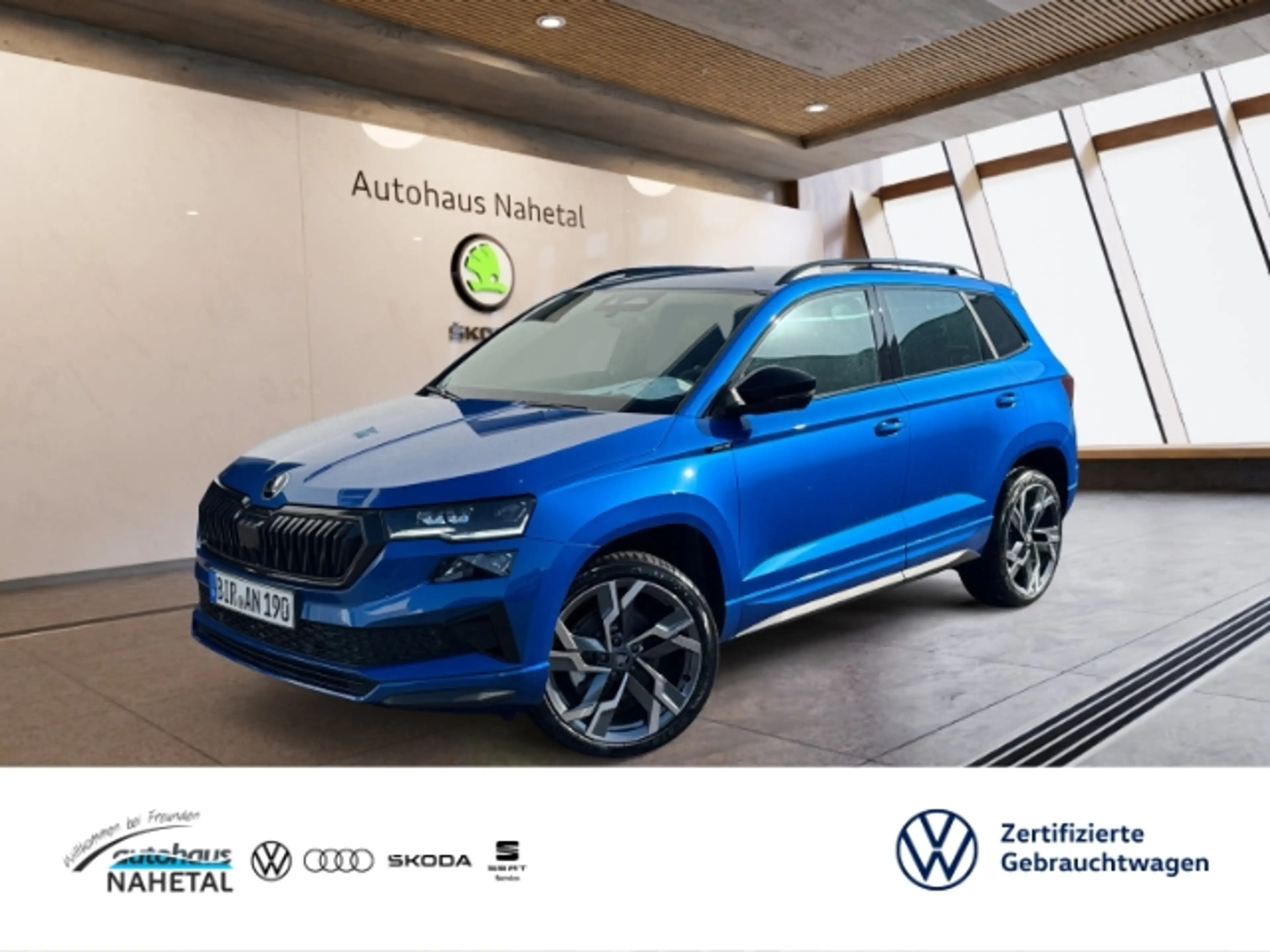 Skoda Karoq 1.5 TSI DSG Sportline MATRIX NAVI AHK 19'' DCC ACC