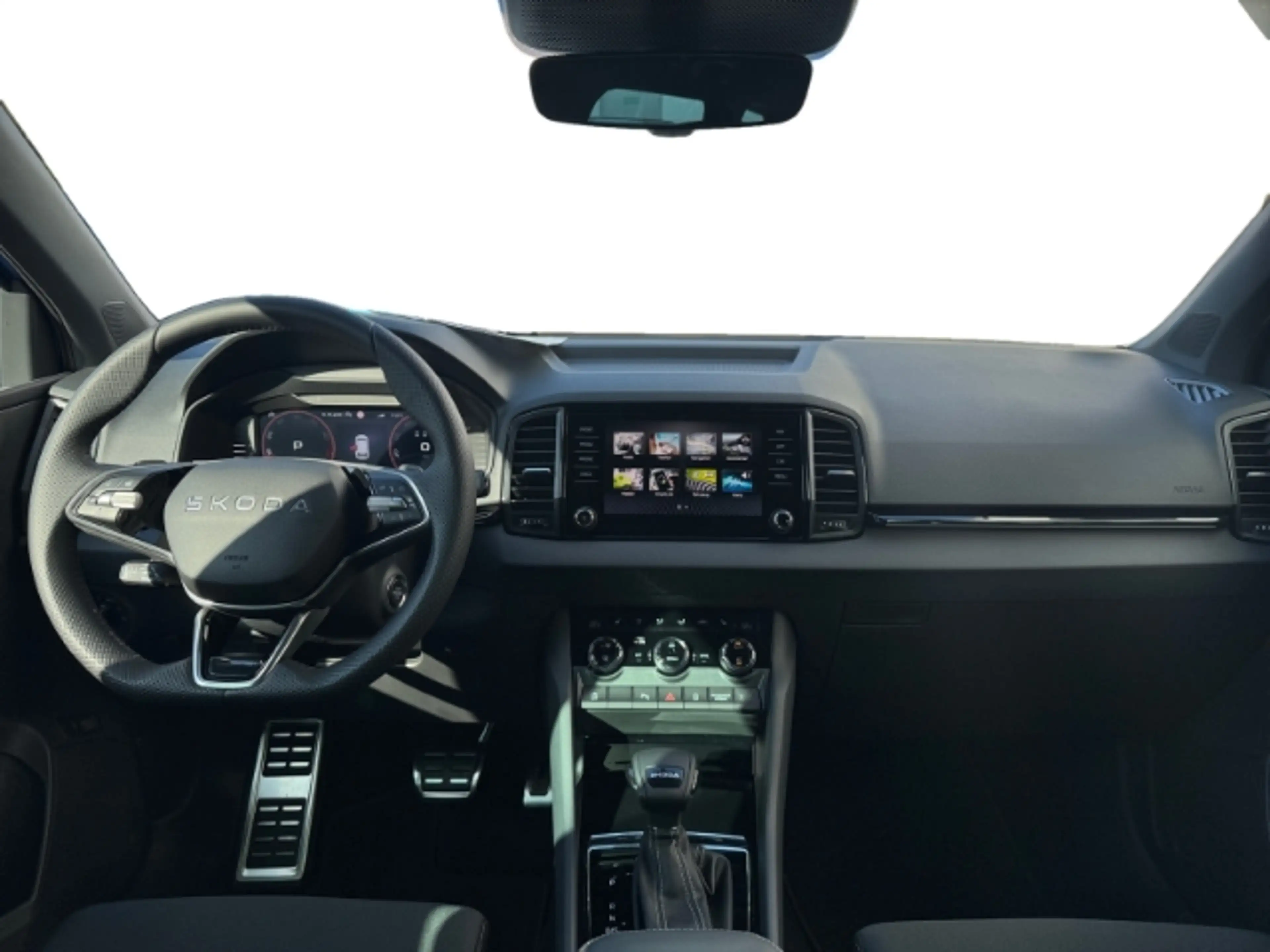 Skoda Karoq 1.5 TSI DSG Sportline MATRIX NAVI AHK 19'' DCC ACC — photo 7