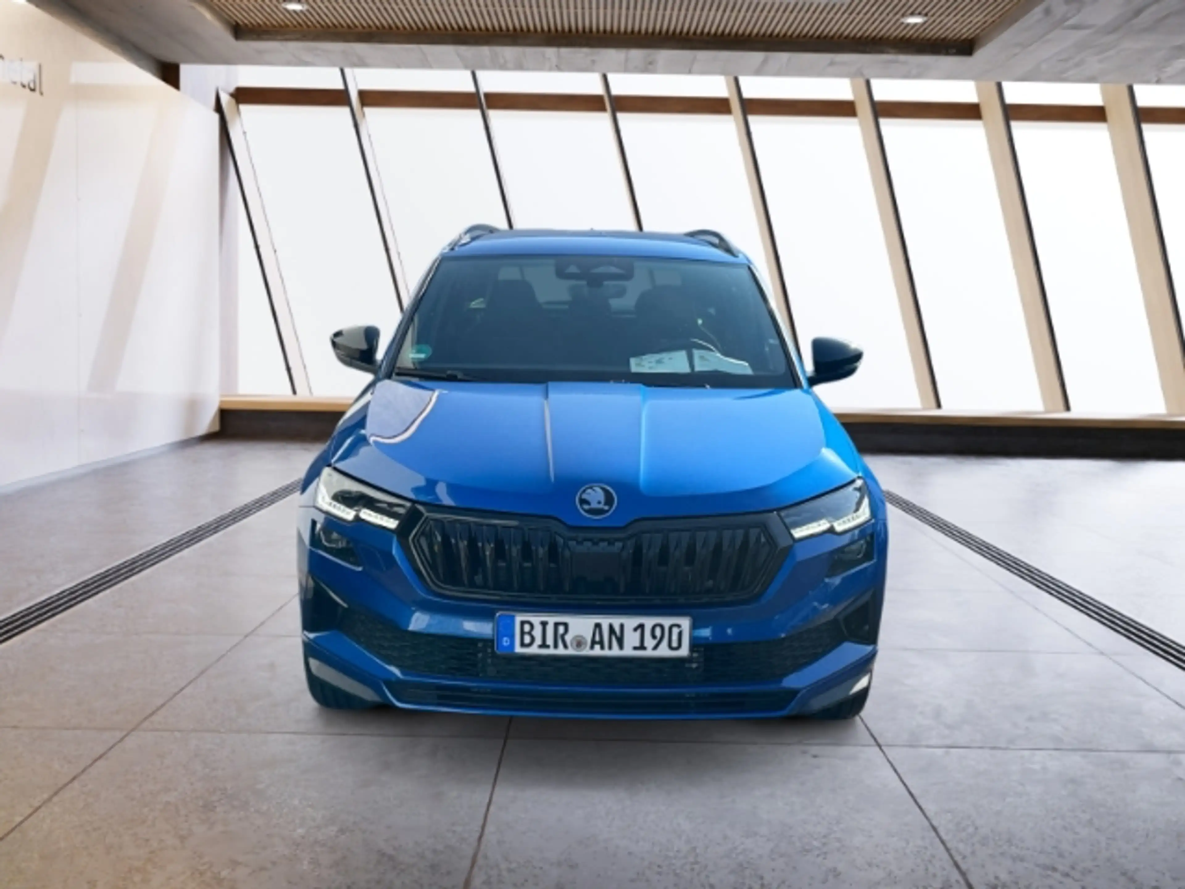 Skoda Karoq 1.5 TSI DSG Sportline MATRIX NAVI AHK 19'' DCC ACC — photo 3