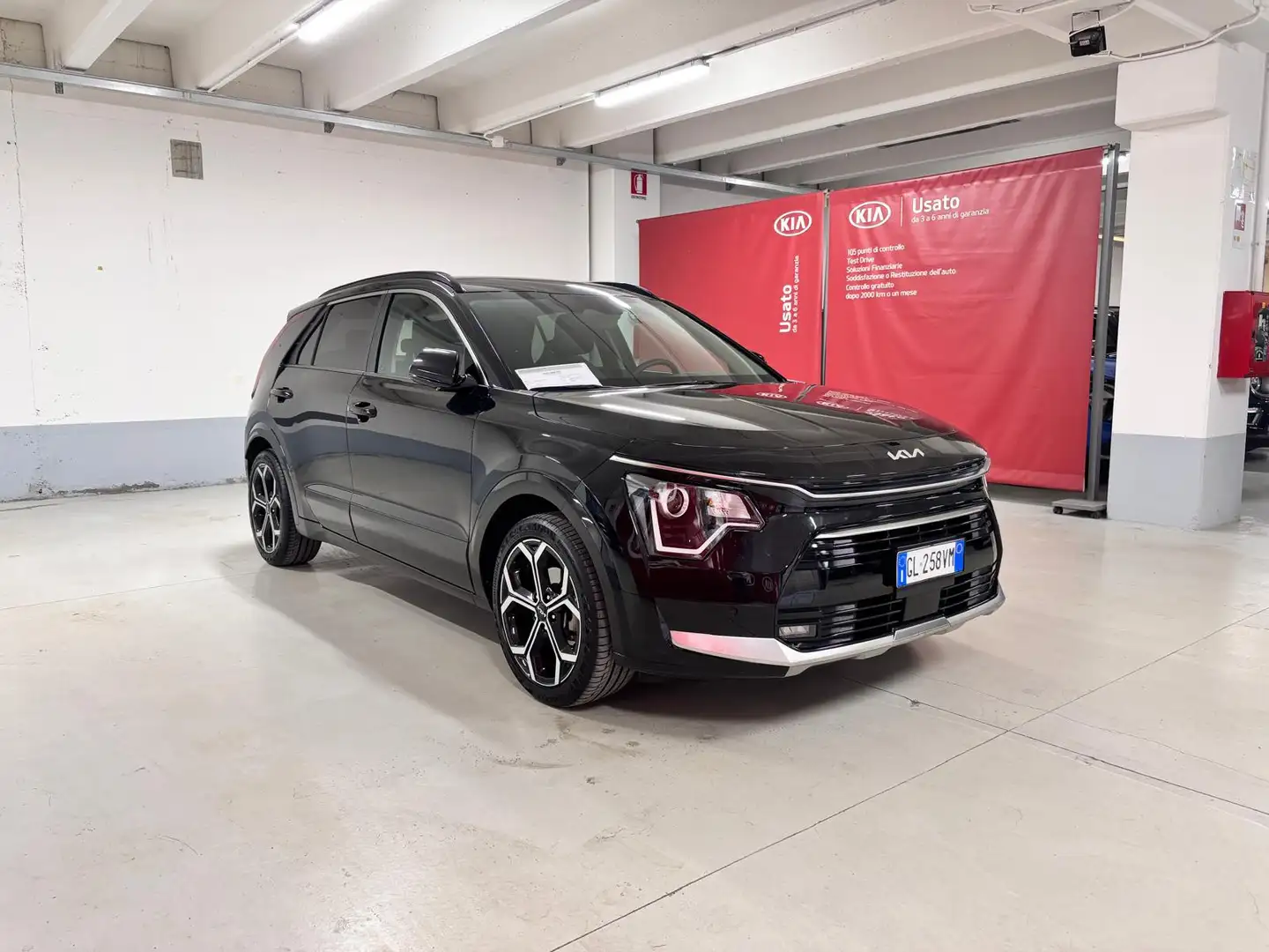 Kia Niro 1.6 GDi Hybrid Style Schwarz - 1