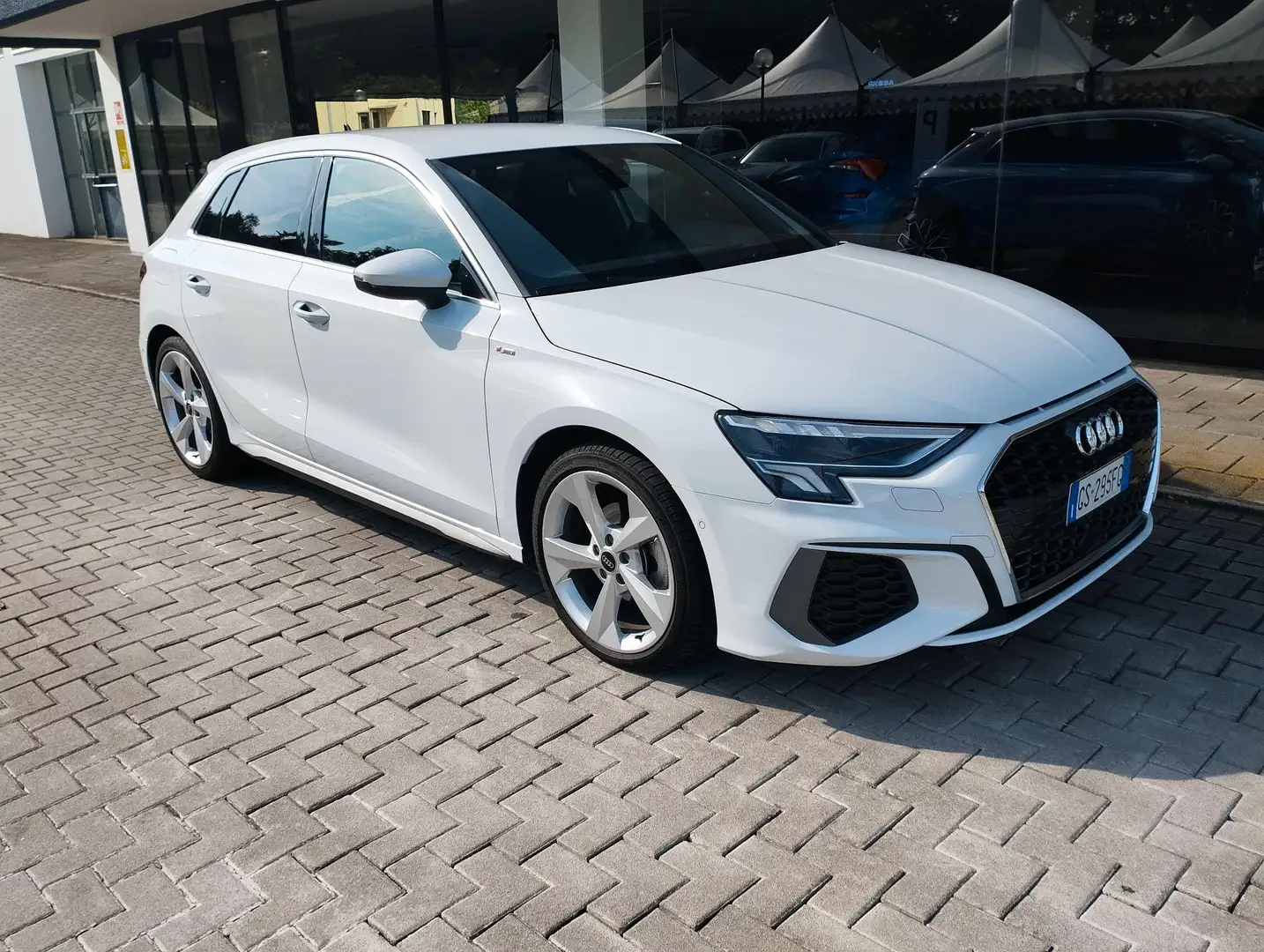 Audi A3 35 2.0 tdi S line Edition s-tronic Bianco - 2