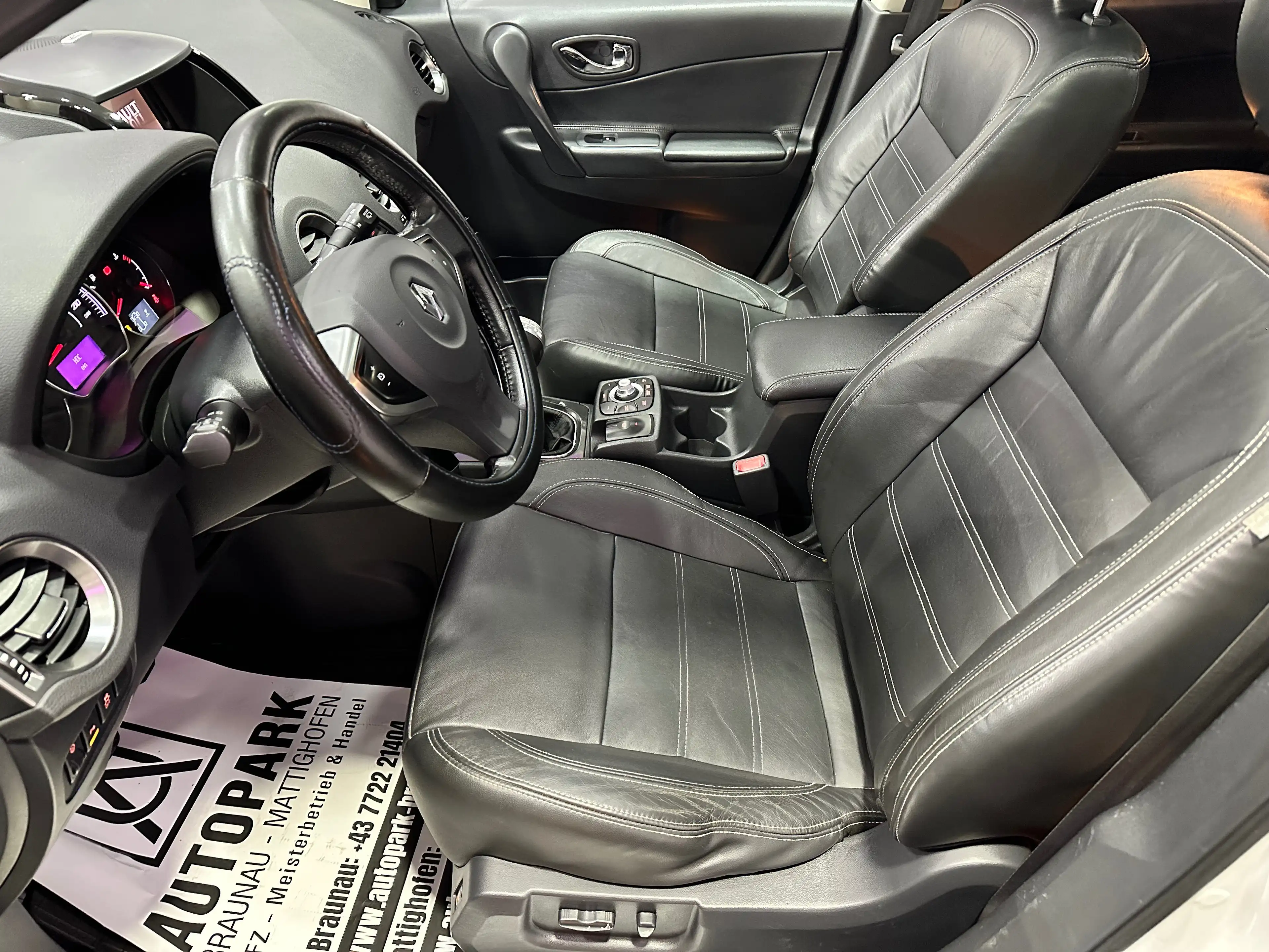 Renault Koleos 2.0 4WD Exception *LEDER*PANO*AHK* — photo 11