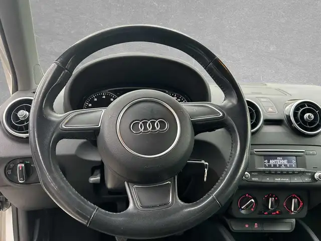 Audi A1 view 11