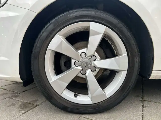 Audi A1 view 9