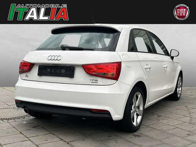 Audi A1 view 2