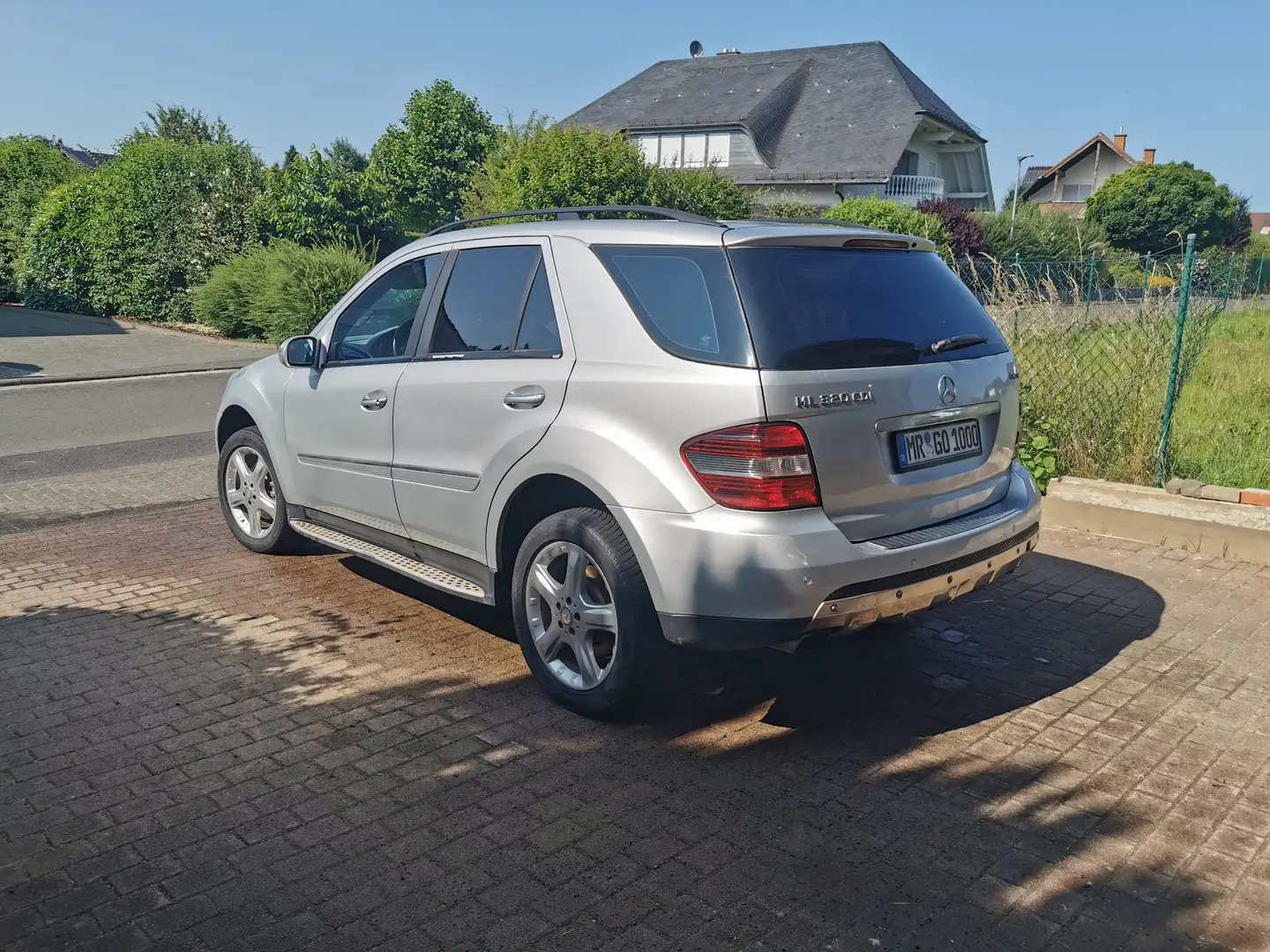 Mercedes-Benz ML 320 M-Klasse Diesel CDI 4Matic 7G-TRONIC DPF Silber - 2