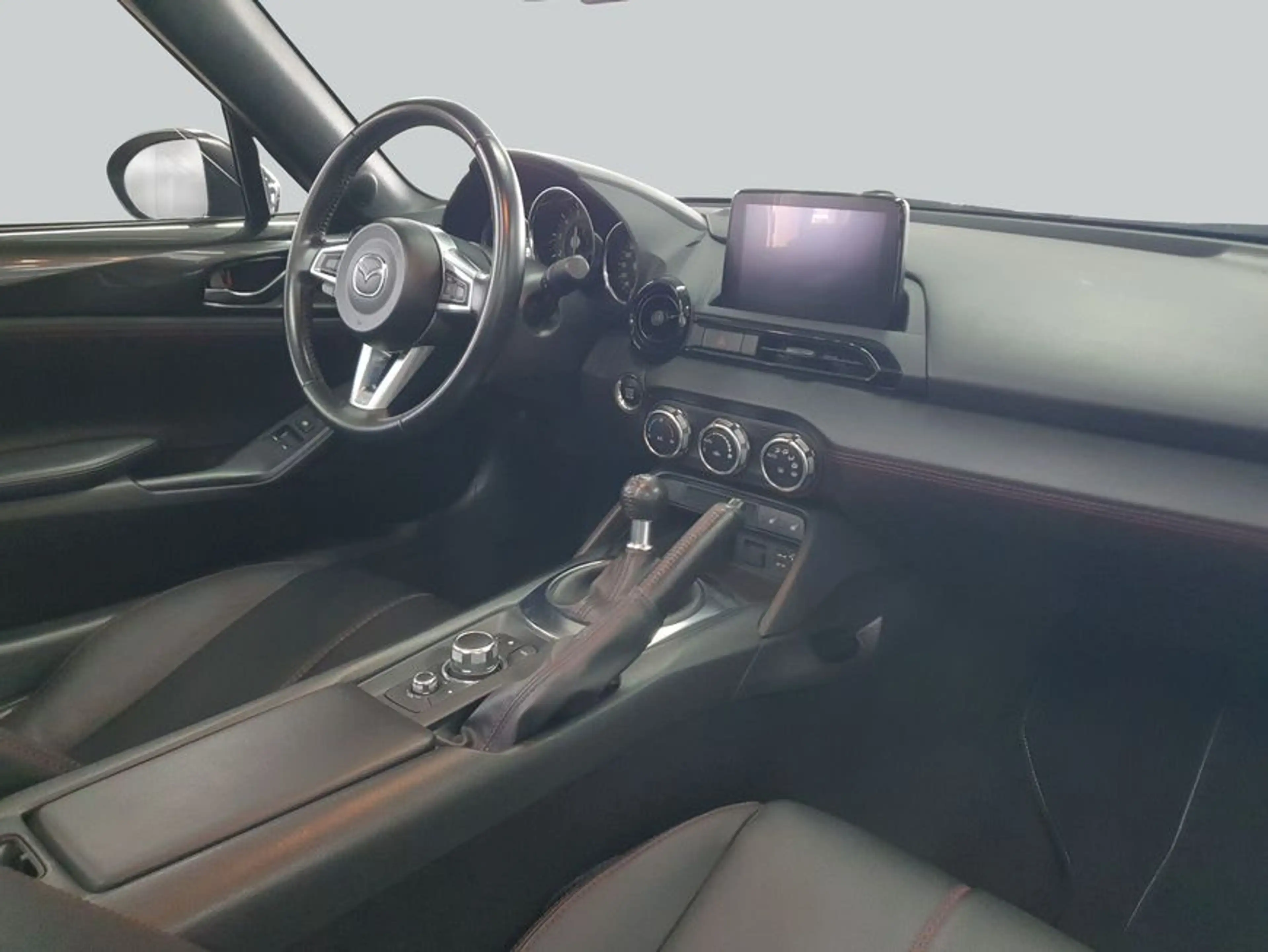 Mazda MX-5 SKYACTIV-G 184 Exclusive-Line — photo 15