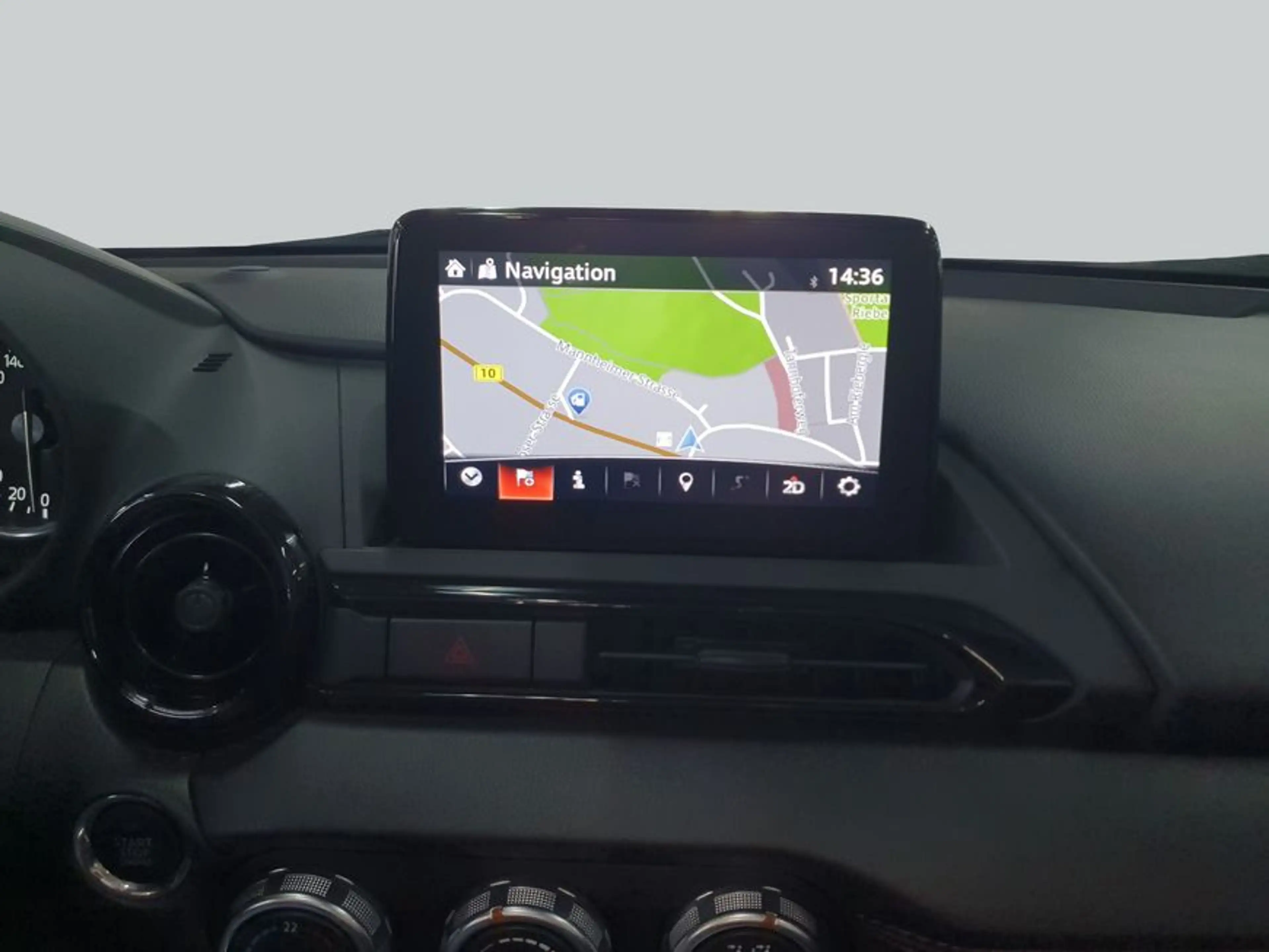 Mazda MX-5 SKYACTIV-G 184 Exclusive-Line — photo 18