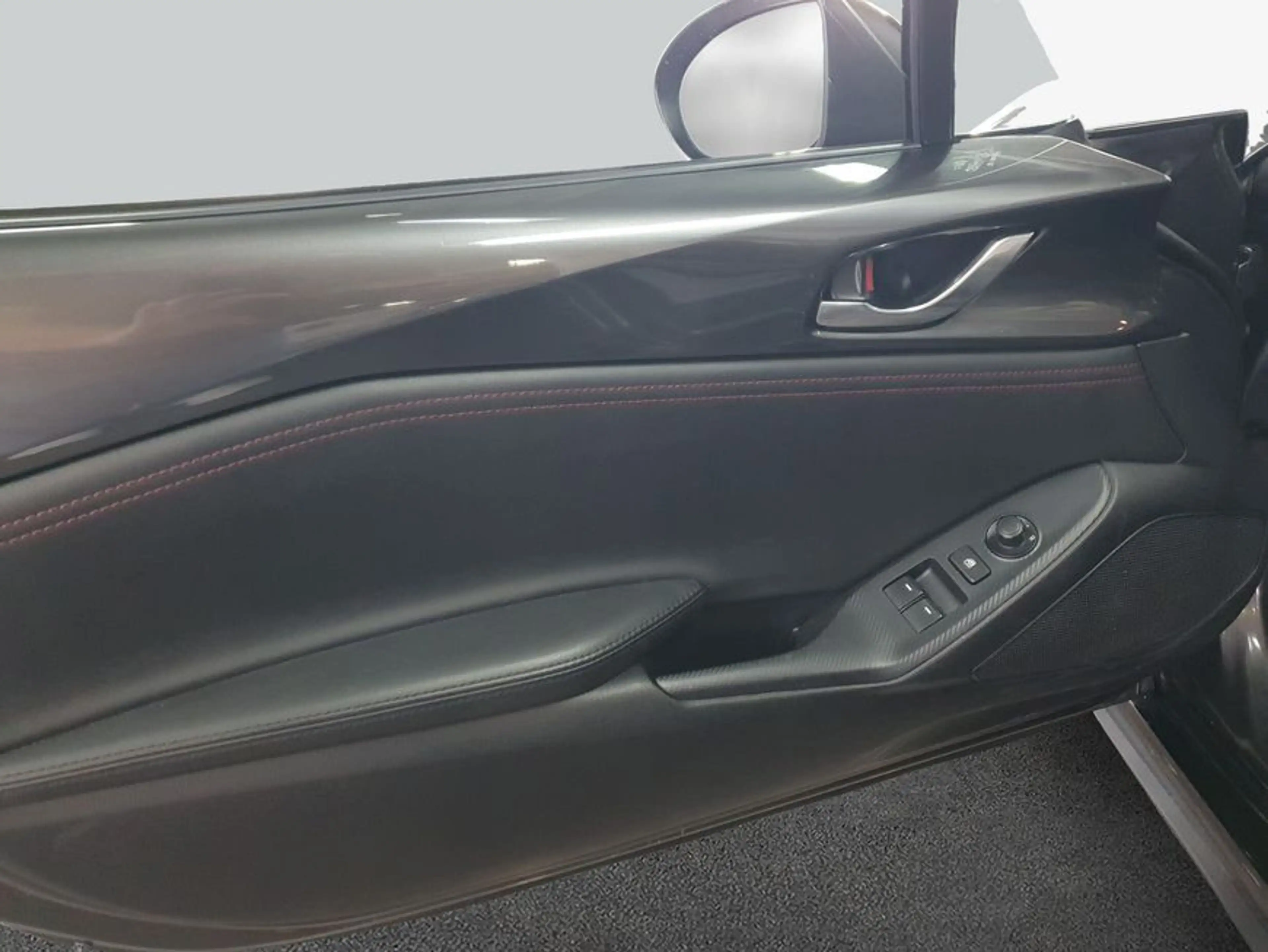 Mazda MX-5 SKYACTIV-G 184 Exclusive-Line — photo 19